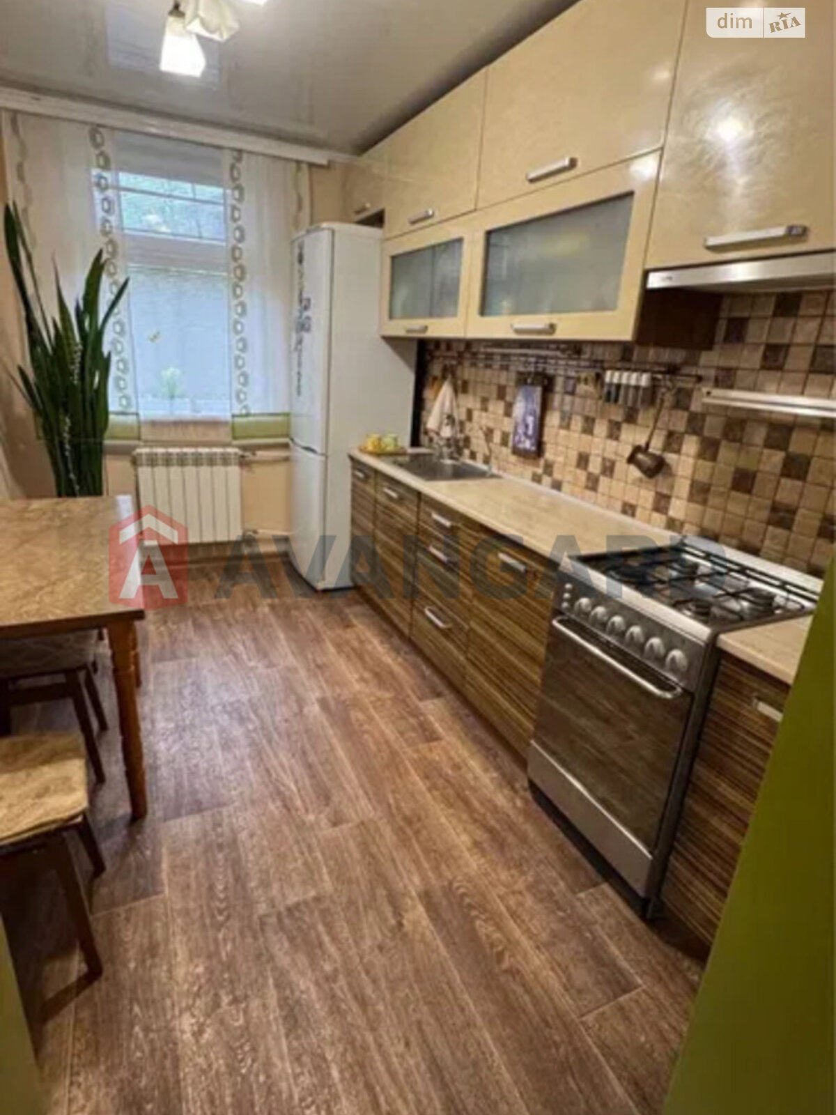 одноэтажный дом, 80 кв. м, кирпич. Продажа в Запорожье район Коммунарский фото 1 одноэтажный дом, 80 кв. м, кирпич. Продажа в Запорожье район Коммунарский фото 1