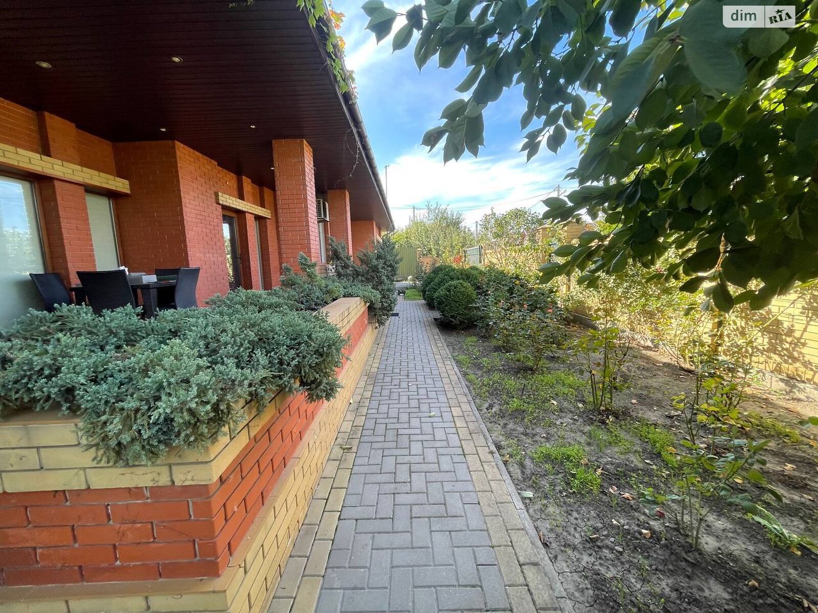 одноповерховий будинок з гаражем, 236.1 кв. м, цегла. Продаж в Запоріжжі, район Комунарський фото 1 одноповерховий будинок з гаражем, 236.1 кв. м, цегла. Продаж в Запоріжжі, район Комунарський фото 1