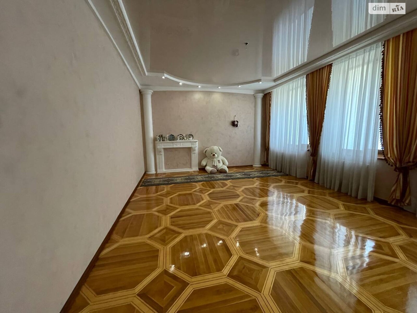 одноповерховий будинок з гаражем, 236.1 кв. м, цегла. Продаж в Запоріжжі, район Комунарський фото 1 одноповерховий будинок з гаражем, 236.1 кв. м, цегла. Продаж в Запоріжжі, район Комунарський фото 1