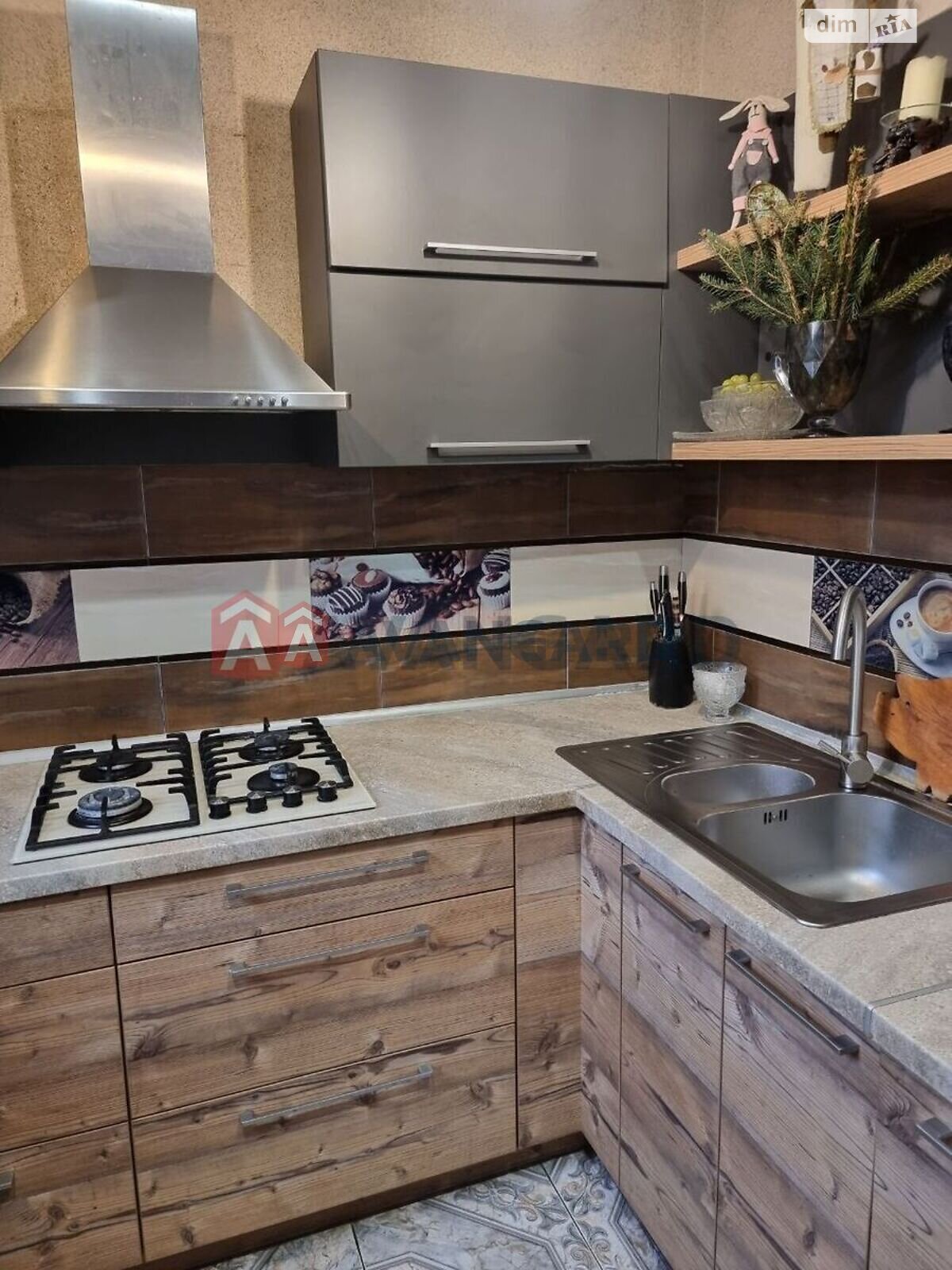 двухэтажный дом, 93 кв. м, кирпич. Продажа в Запорожье район Коммунарский фото 1 двухэтажный дом, 93 кв. м, кирпич. Продажа в Запорожье район Коммунарский фото 1