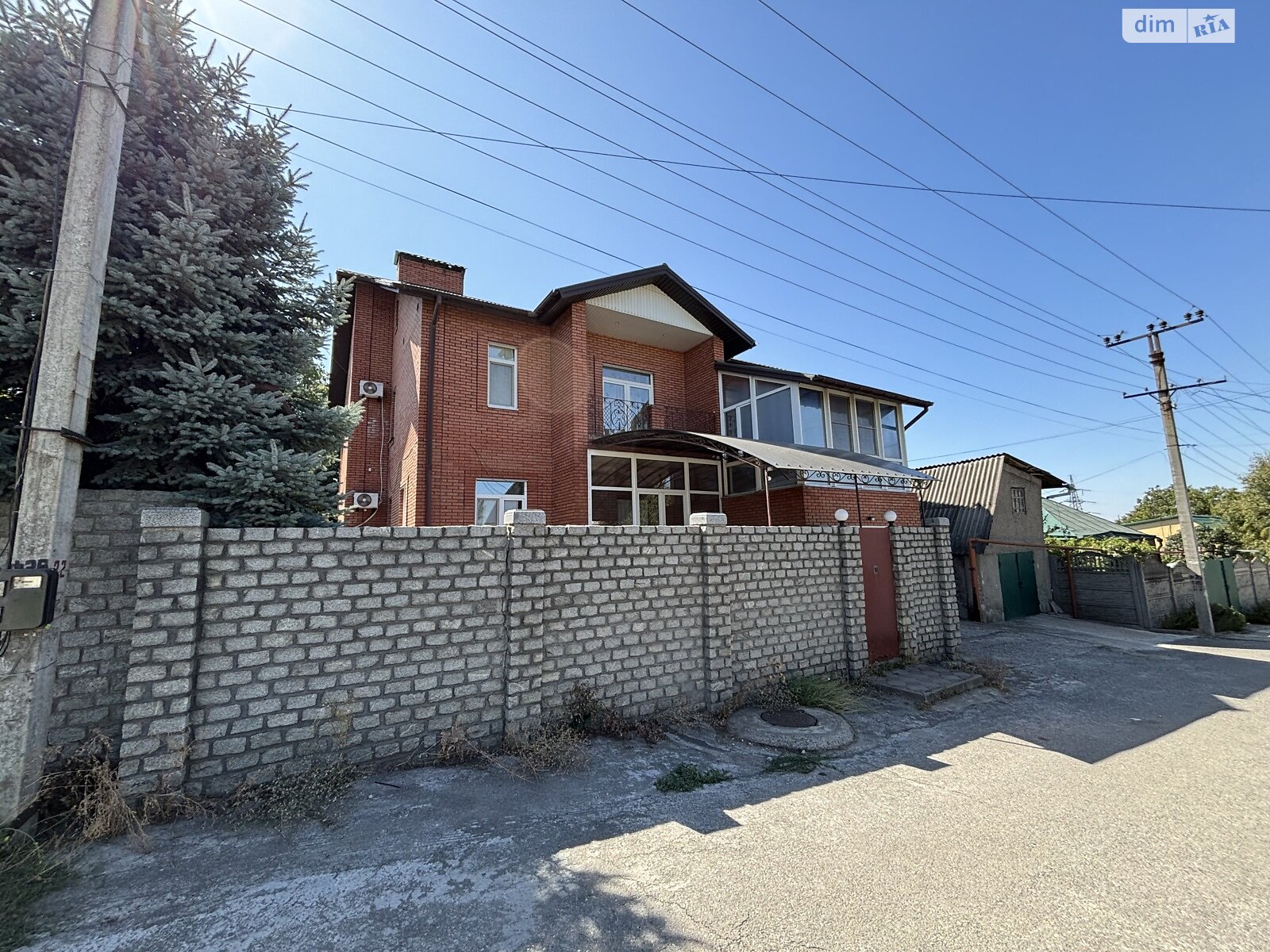 триповерховий будинок веранда, 420 кв. м, цегла. Продаж в Запоріжжі, район Комунарський фото 1