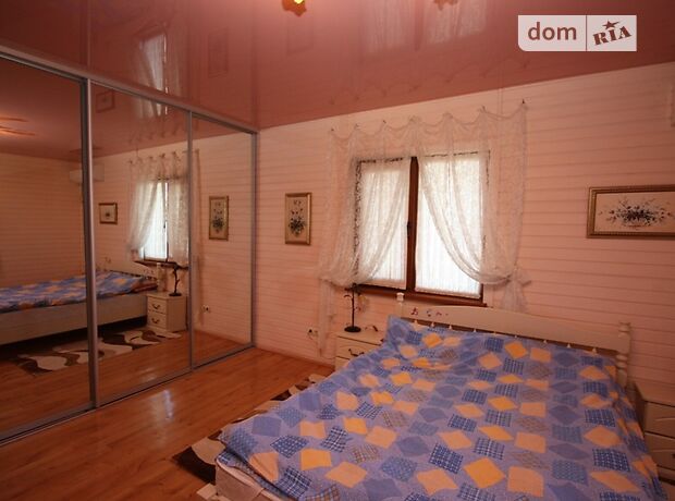 трехэтажный дом с камином, 135 кв. м, кирпич. Продажа в Разумовке фото 1 трехэтажный дом с камином, 135 кв. м, кирпич. Продажа в Разумовке фото 1