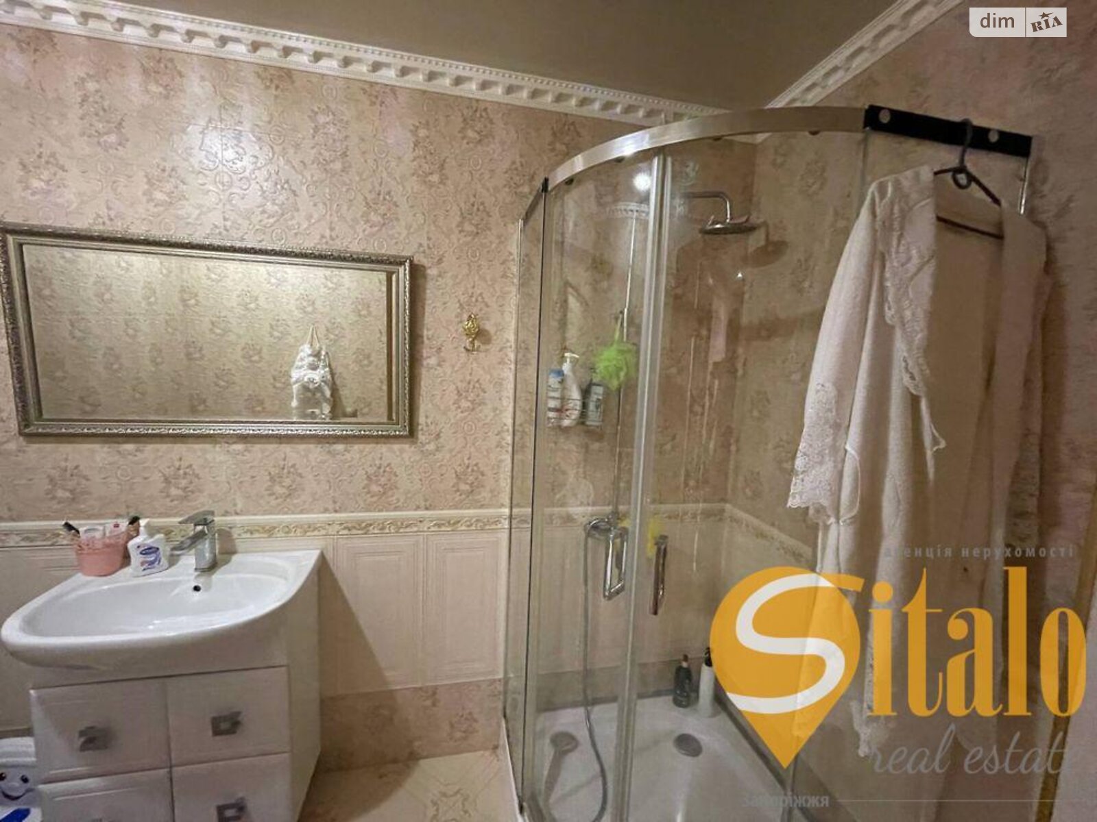 триповерховий будинок, 650 кв. м, цегла. Продаж в Запоріжжі, район Шевченківський фото 1 триповерховий будинок, 650 кв. м, цегла. Продаж в Запоріжжі, район Шевченківський фото 1