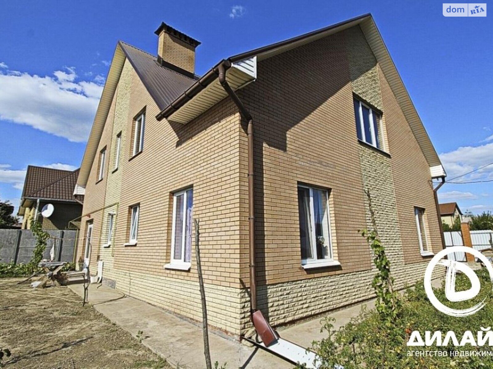 двухэтажный дом с ремонтом, 254 кв. м, монолитно-блочный. Продажа в Запорожье фото 1 двухэтажный дом с ремонтом, 254 кв. м, монолитно-блочный. Продажа в Запорожье фото 1