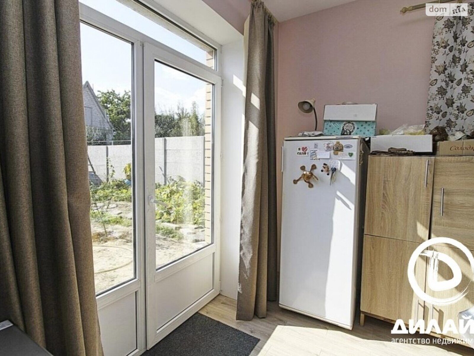двухэтажный дом с ремонтом, 254 кв. м, монолитно-блочный. Продажа в Запорожье фото 1 двухэтажный дом с ремонтом, 254 кв. м, монолитно-блочный. Продажа в Запорожье фото 1