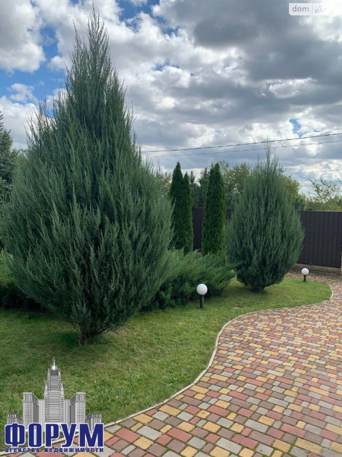 одноповерховий будинок з верандою, 265 кв. м, цегла. Продаж в Запоріжжі фото 1 одноповерховий будинок з верандою, 265 кв. м, цегла. Продаж в Запоріжжі фото 1