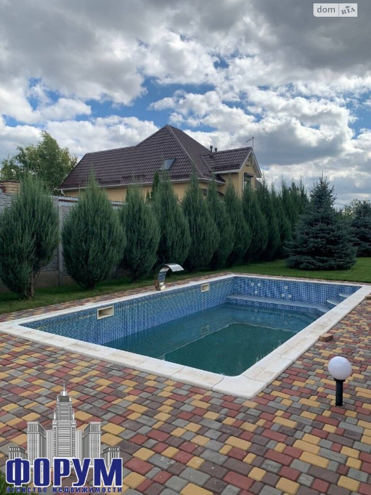 одноповерховий будинок з верандою, 265 кв. м, цегла. Продаж в Запоріжжі фото 1 одноповерховий будинок з верандою, 265 кв. м, цегла. Продаж в Запоріжжі фото 1
