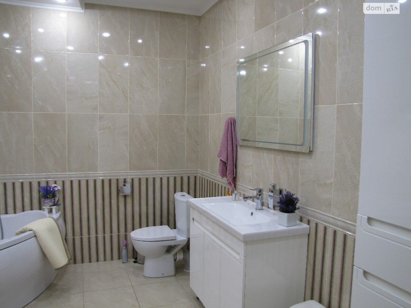 одноповерховий будинок з верандою, 265 кв. м, цегла. Продаж в Запоріжжі фото 1 одноповерховий будинок з верандою, 265 кв. м, цегла. Продаж в Запоріжжі фото 1