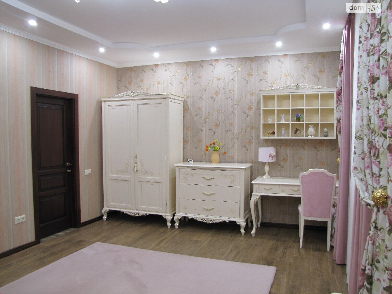 одноповерховий будинок з верандою, 265 кв. м, цегла. Продаж в Запоріжжі фото 1 одноповерховий будинок з верандою, 265 кв. м, цегла. Продаж в Запоріжжі фото 1