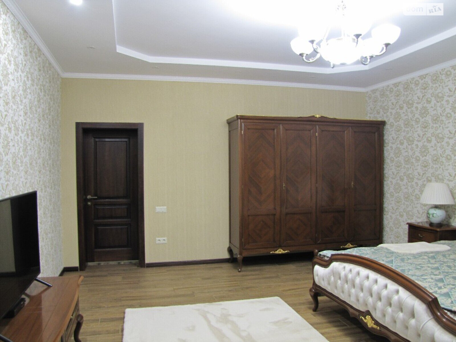 одноповерховий будинок з верандою, 265 кв. м, цегла. Продаж в Запоріжжі фото 1 одноповерховий будинок з верандою, 265 кв. м, цегла. Продаж в Запоріжжі фото 1