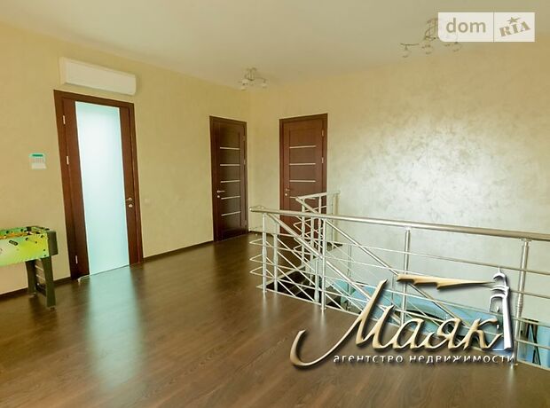 двоповерховий будинок, 320 кв. м, кирпич. Продаж в Запоріжжі, район Сонячний фото 1 двоповерховий будинок, 320 кв. м, кирпич. Продаж в Запоріжжі, район Сонячний фото 1
