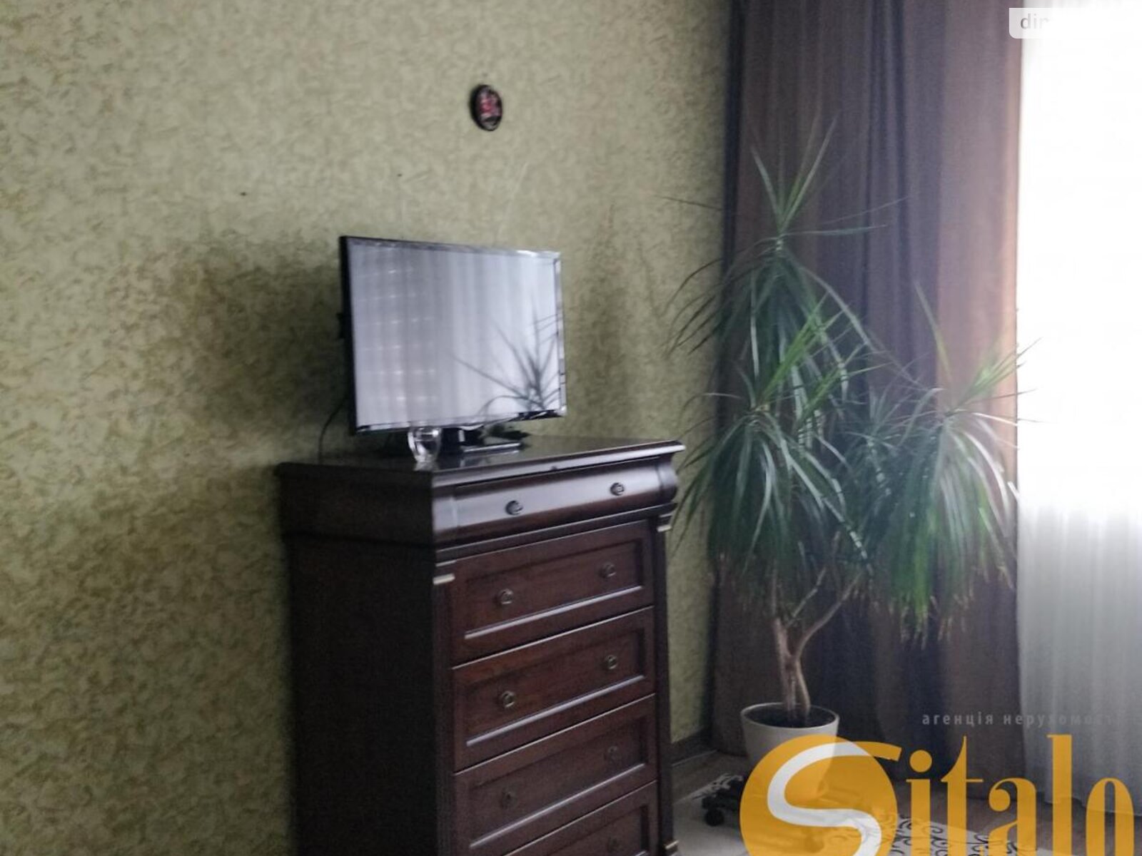 триповерховий будинок з ремонтом, 160 кв. м, цегла. Продаж в Запоріжжі, район Верхня Хортиця фото 1 триповерховий будинок з ремонтом, 160 кв. м, цегла. Продаж в Запоріжжі, район Верхня Хортиця фото 1