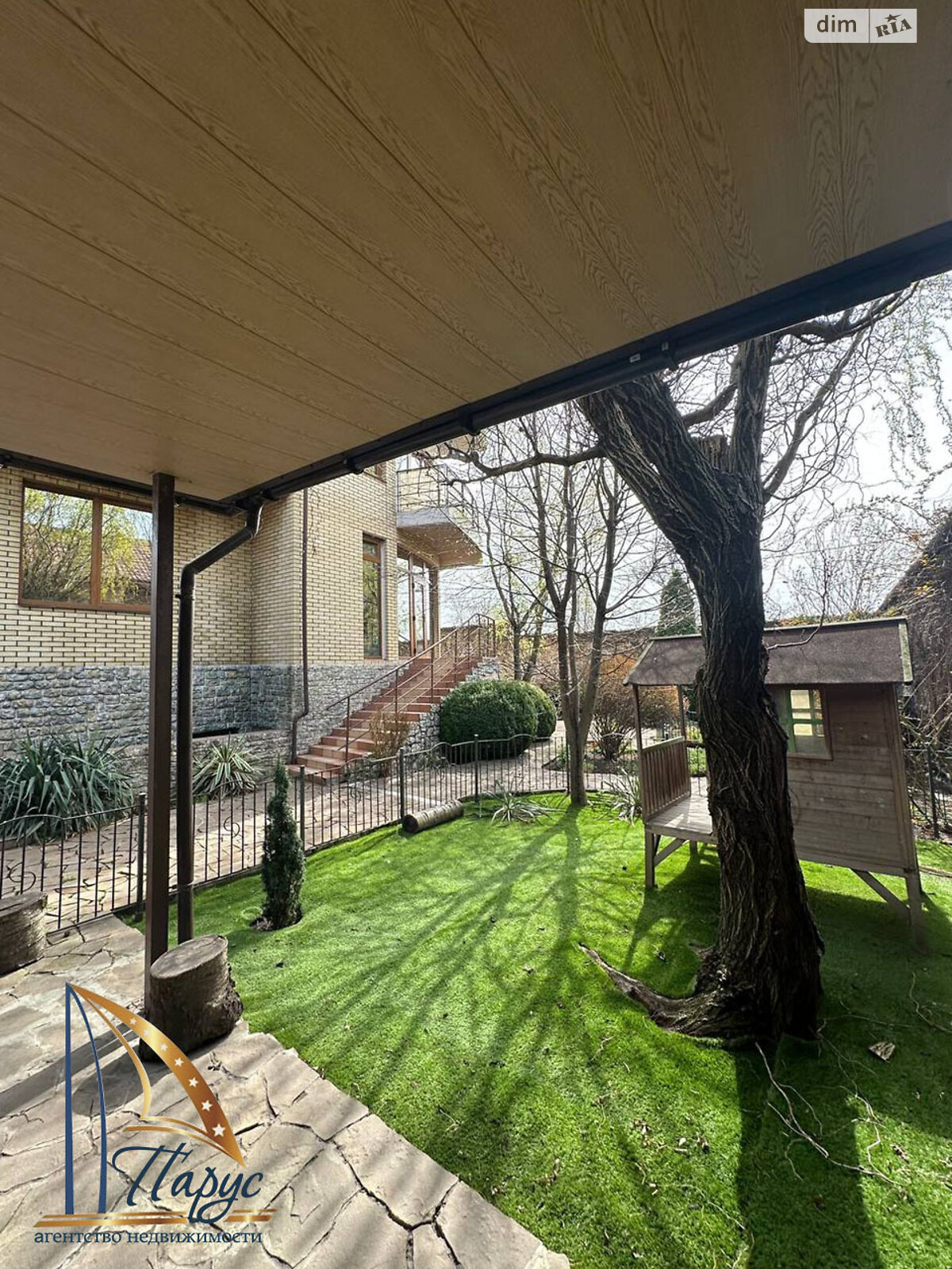 двоповерховий будинок з гаражем, 338.5 кв. м, кирпич. Продаж в Запоріжжі, район Вознесенівський (Орджонікідзевський) фото 1 двоповерховий будинок з гаражем, 338.5 кв. м, кирпич. Продаж в Запоріжжі, район Вознесенівський (Орджонікідзевський) фото 1