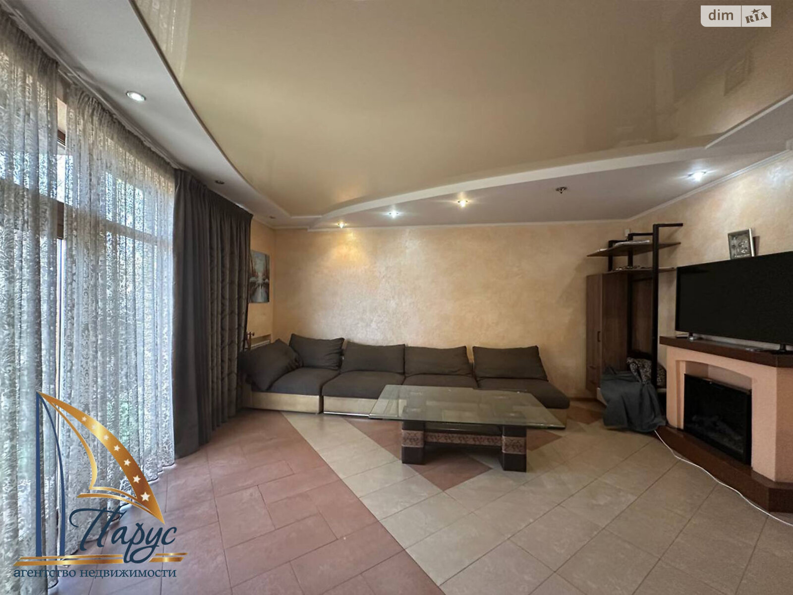 двоповерховий будинок з гаражем, 338.5 кв. м, кирпич. Продаж в Запоріжжі, район Вознесенівський (Орджонікідзевський) фото 1 двоповерховий будинок з гаражем, 338.5 кв. м, кирпич. Продаж в Запоріжжі, район Вознесенівський (Орджонікідзевський) фото 1