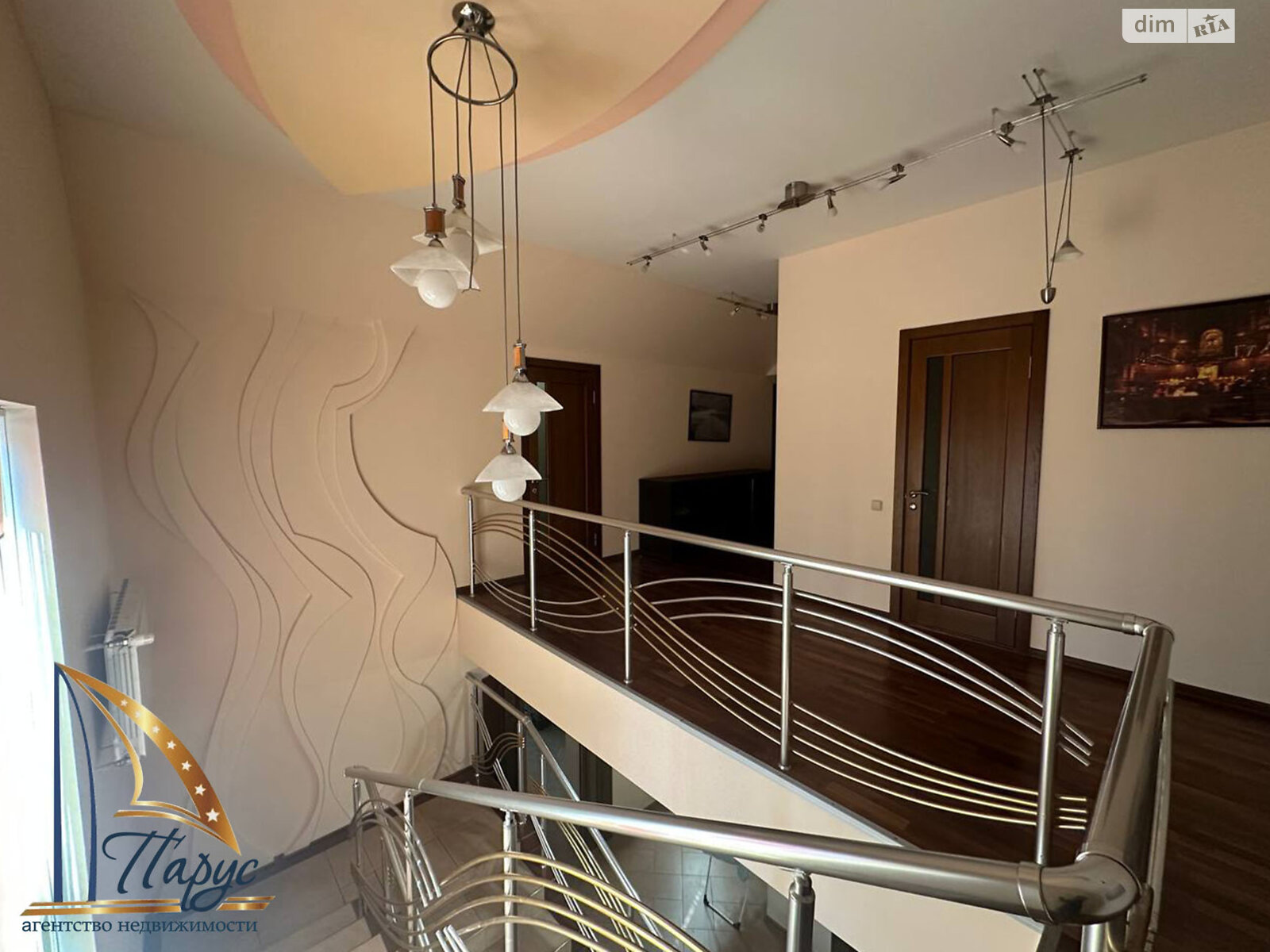 двоповерховий будинок з гаражем, 338.5 кв. м, кирпич. Продаж в Запоріжжі, район Вознесенівський (Орджонікідзевський) фото 1 двоповерховий будинок з гаражем, 338.5 кв. м, кирпич. Продаж в Запоріжжі, район Вознесенівський (Орджонікідзевський) фото 1