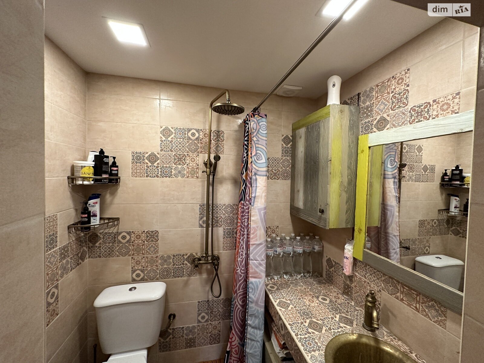 триповерховий будинок з меблями, 60 кв. м, цегла. Продаж в Запоріжжі фото 1 триповерховий будинок з меблями, 60 кв. м, цегла. Продаж в Запоріжжі фото 1
