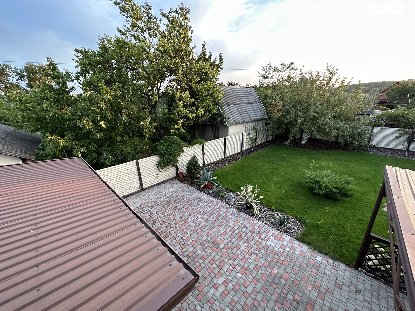 триповерховий будинок з меблями, 60 кв. м, цегла. Продаж в Запоріжжі фото 1 триповерховий будинок з меблями, 60 кв. м, цегла. Продаж в Запоріжжі фото 1