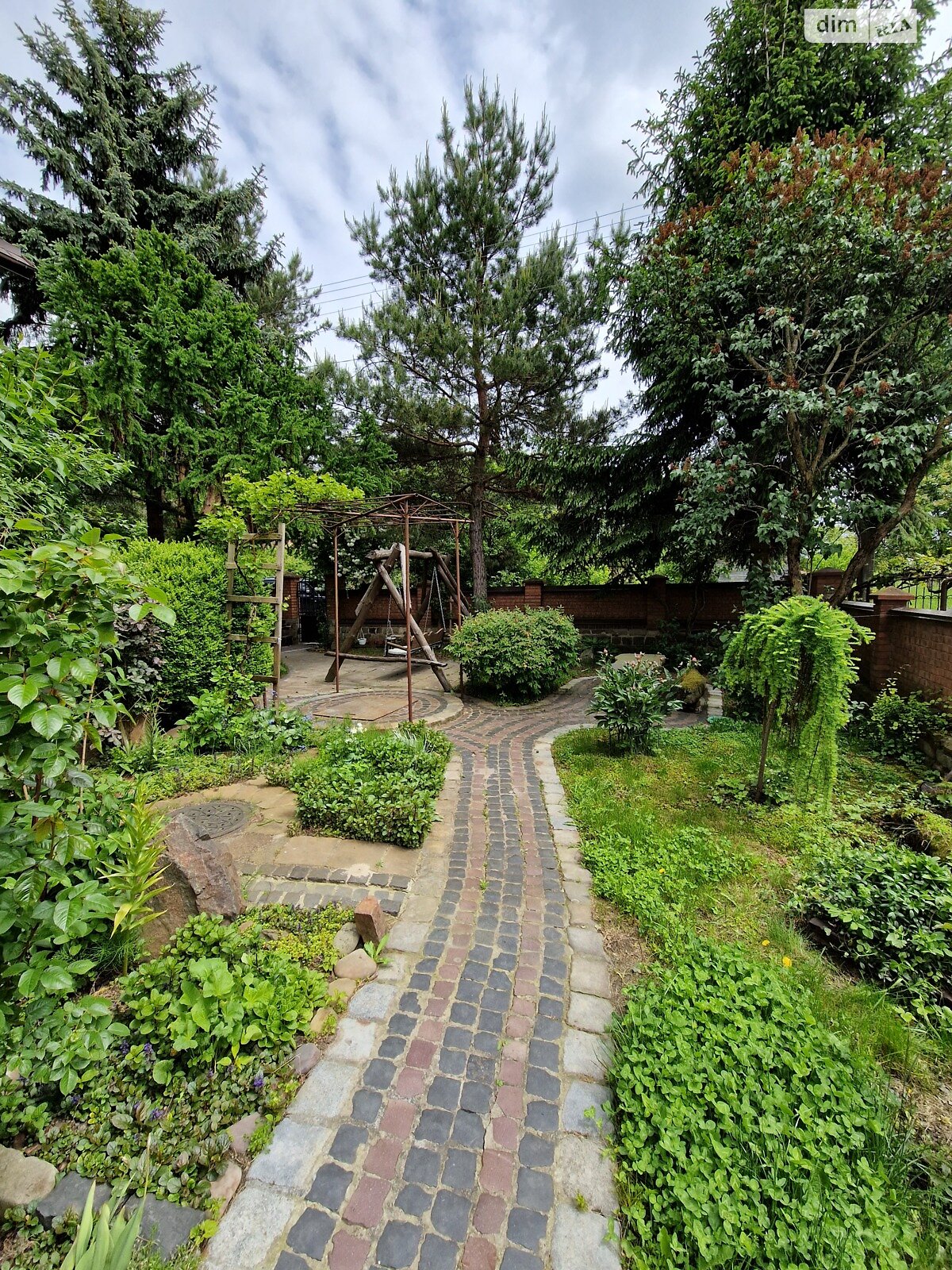 двоповерховий будинок з гаражем, 189 кв. м, цегла. Продаж у Запитові фото 1 двоповерховий будинок з гаражем, 189 кв. м, цегла. Продаж у Запитові фото 1