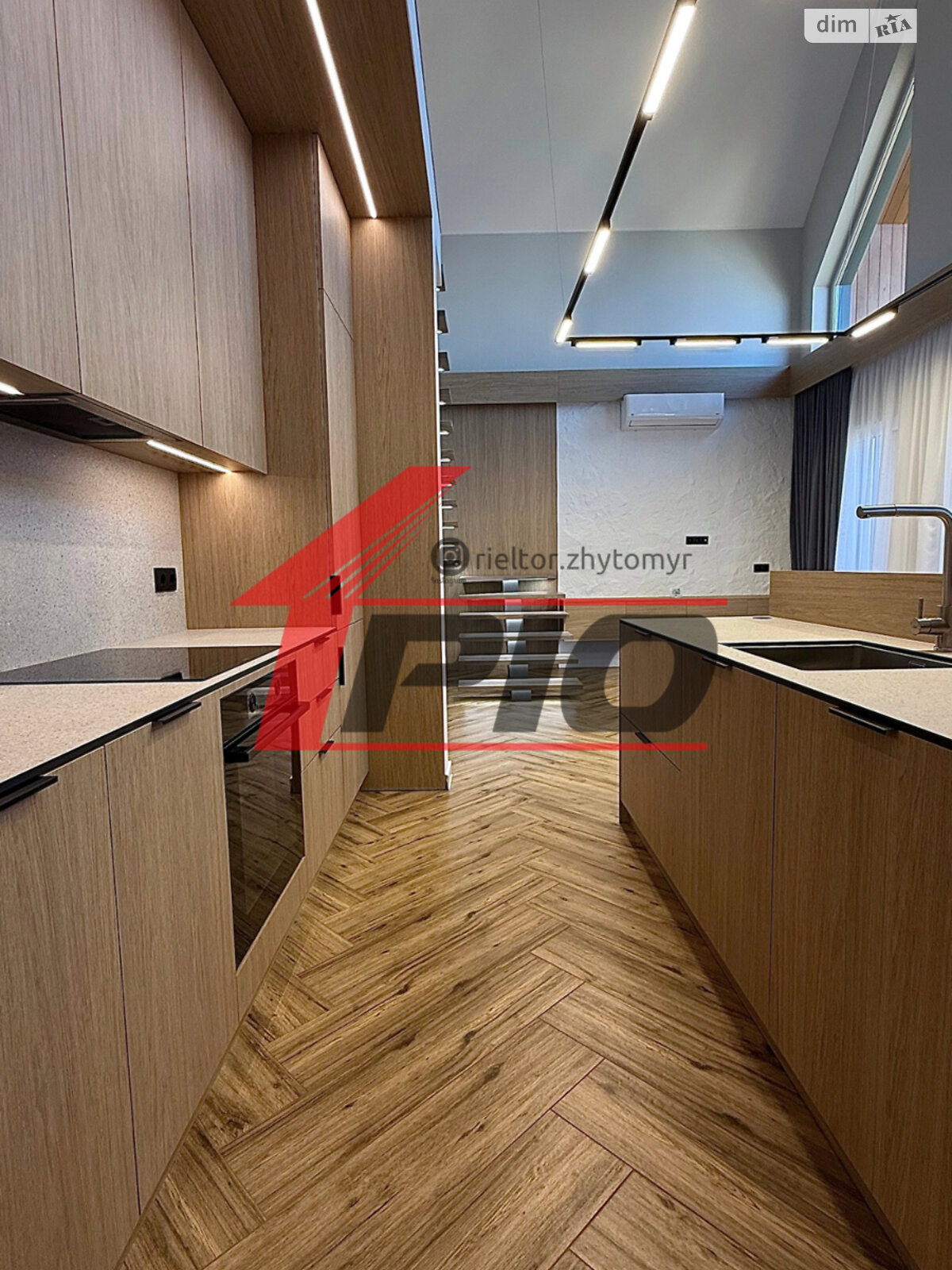 двухэтажный дом, 160 кв. м, каркасно-щитовой. Продажа в Заречанах фото 1