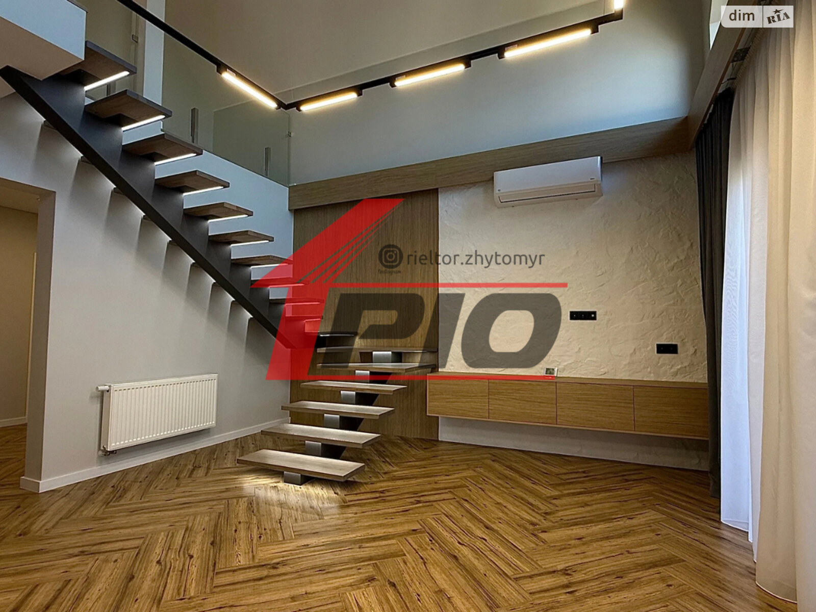 двухэтажный дом, 160 кв. м, каркасно-щитовой. Продажа в Заречанах фото 1