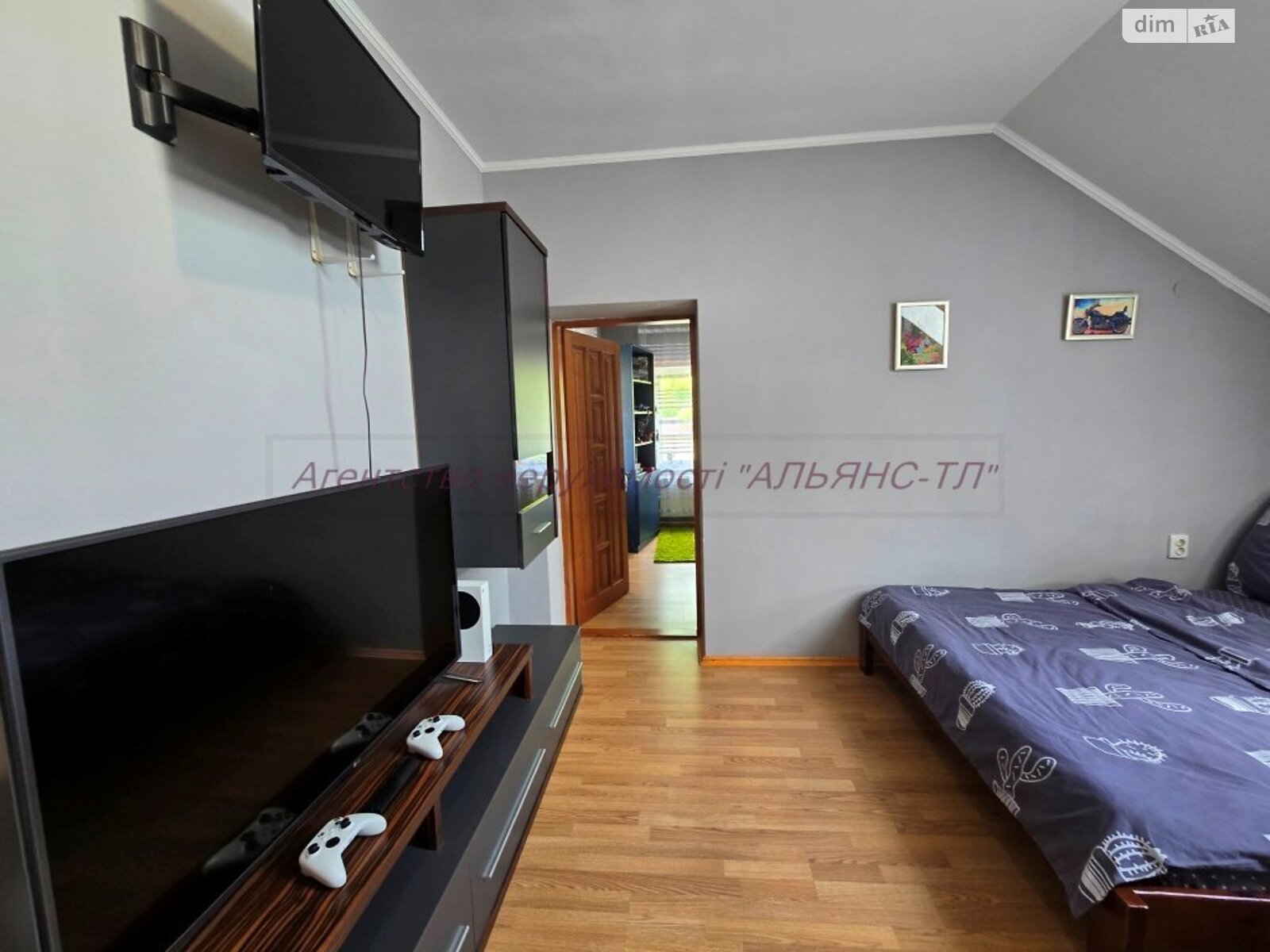 двухэтажный дом с гаражом, 266 кв. м, кирпич. Продажа в Заречове фото 1 двухэтажный дом с гаражом, 266 кв. м, кирпич. Продажа в Заречове фото 1