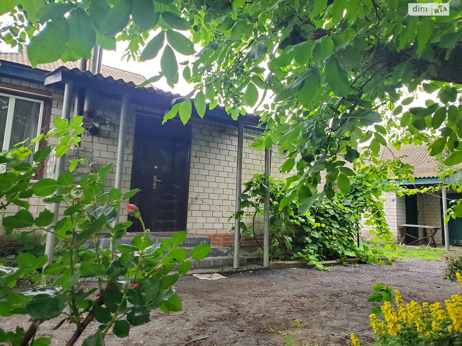 одноповерховий будинок з гаражем, 115 кв. м, цегла. Продаж у Зарігу фото 1 одноповерховий будинок з гаражем, 115 кв. м, цегла. Продаж у Зарігу фото 1