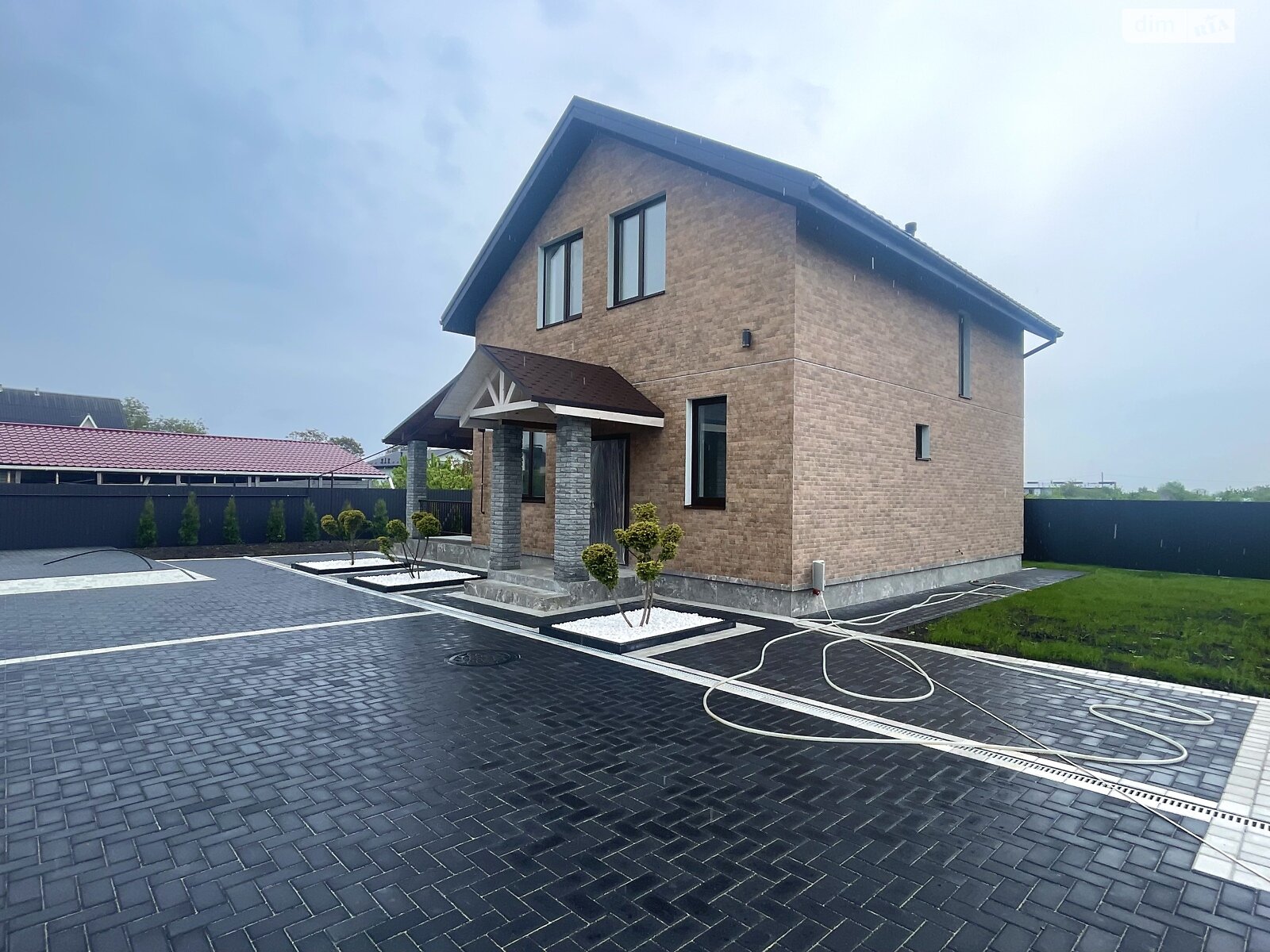 двоповерховий будинок, 6 кв. м, цегла. Продаж у Зарванцях фото 1 двоповерховий будинок, 6 кв. м, цегла. Продаж у Зарванцях фото 1