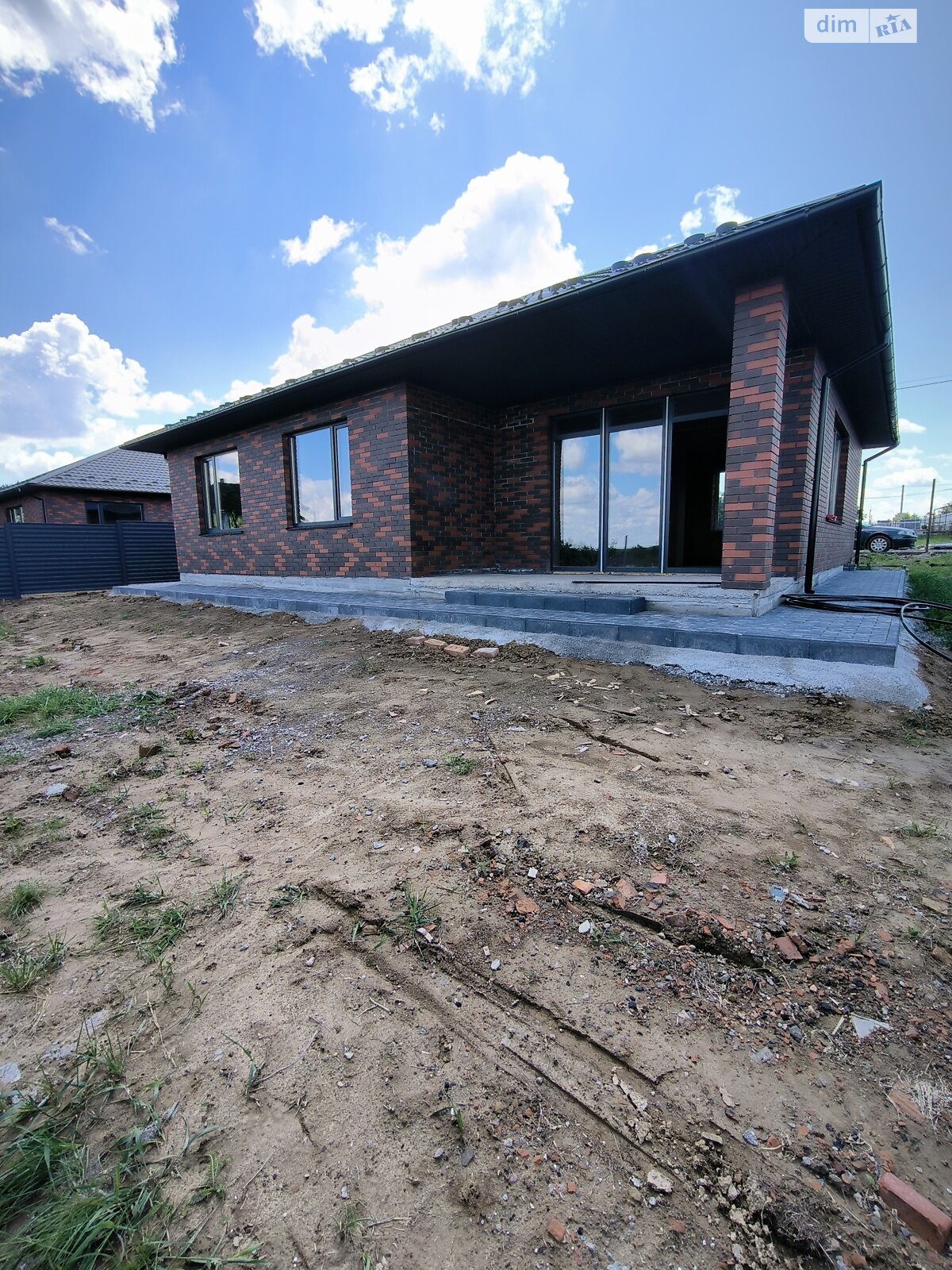 одноэтажный дом, 100 кв. м, кирпич. Продажа в Зарванцах фото 1 одноэтажный дом, 100 кв. м, кирпич. Продажа в Зарванцах фото 1