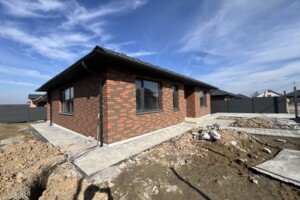 одноэтажный дом, 102 кв. м, кирпич. Продажа в Зарванцах фото 2