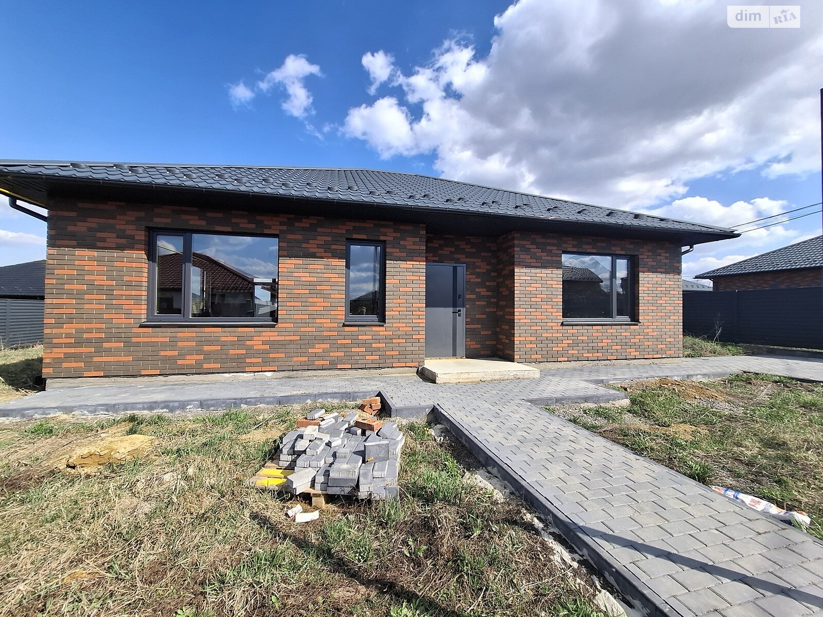 одноповерховий будинок, 96 кв. м, кирпич. Продаж у Зарванцях фото 1 одноповерховий будинок, 96 кв. м, кирпич. Продаж у Зарванцях фото 1