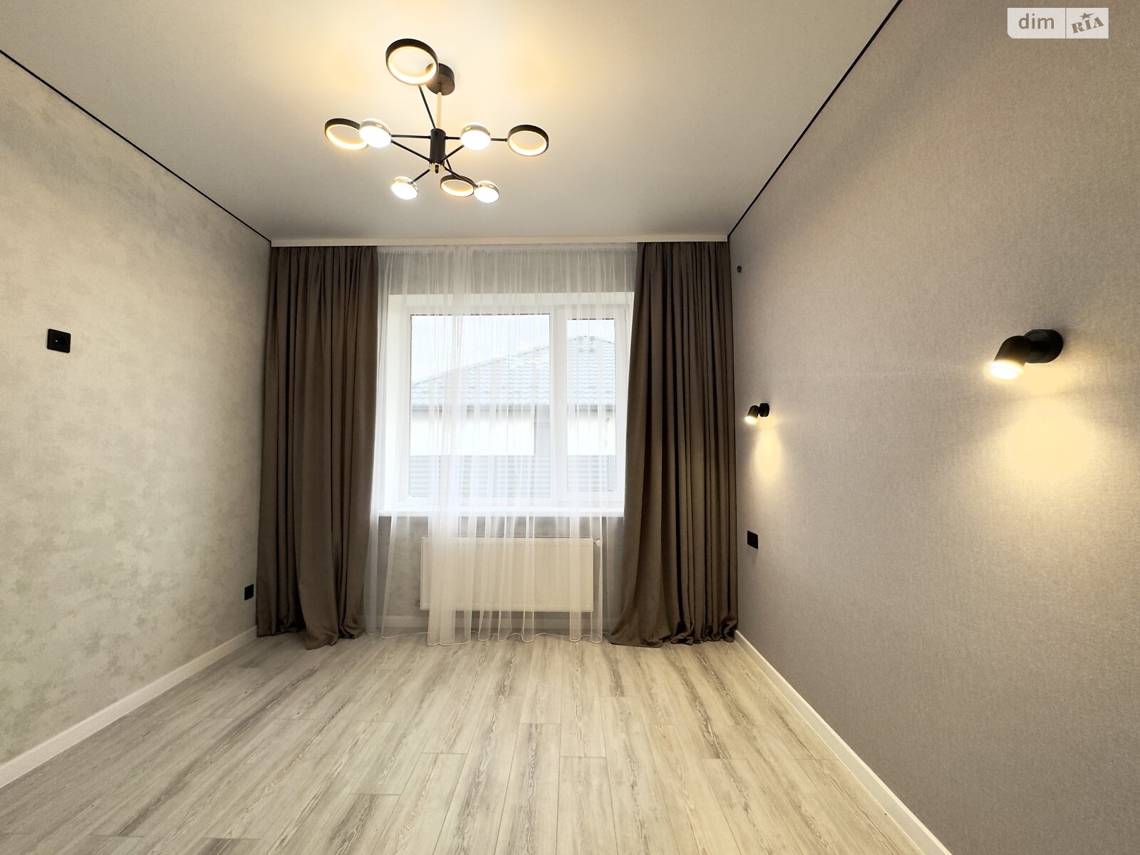 одноэтажный дом, 100 кв. м, кирпич. Продажа в Зарванцах фото 1 одноэтажный дом, 100 кв. м, кирпич. Продажа в Зарванцах фото 1