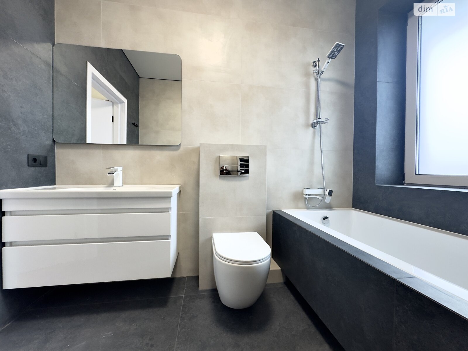 одноэтажный дом, 100 кв. м, кирпич. Продажа в Зарванцах фото 1 одноэтажный дом, 100 кв. м, кирпич. Продажа в Зарванцах фото 1