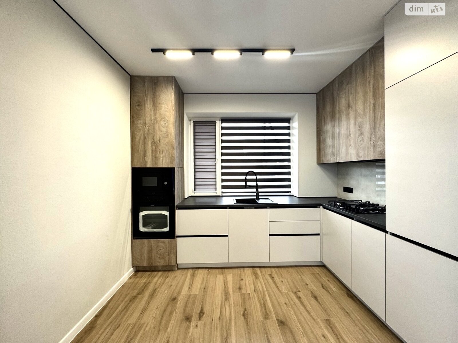 одноэтажный дом, 100 кв. м, кирпич. Продажа в Зарванцах фото 1 одноэтажный дом, 100 кв. м, кирпич. Продажа в Зарванцах фото 1