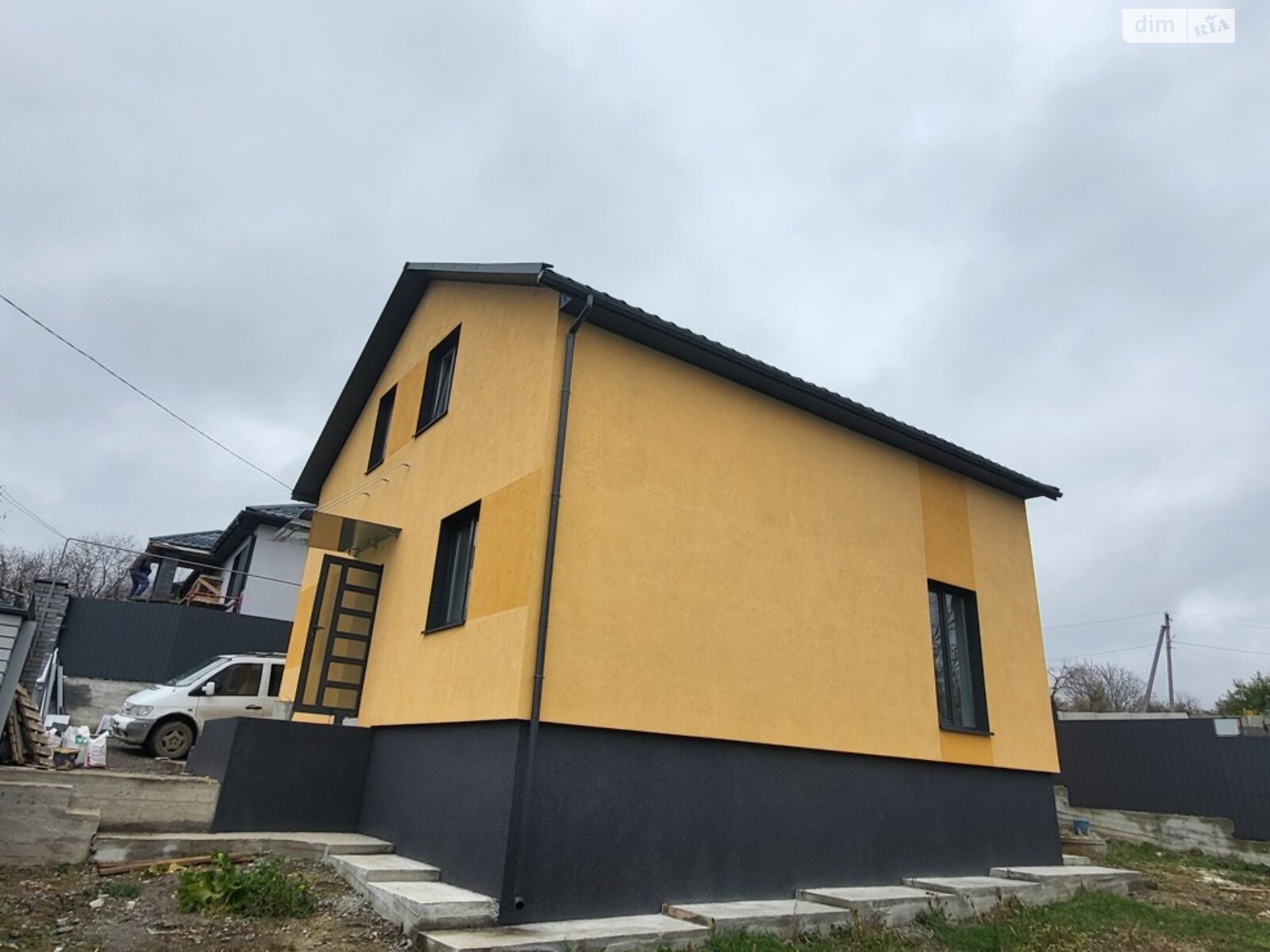 двухэтажный дом, 123 кв. м, кирпич. Продажа в Зарванцах фото 1