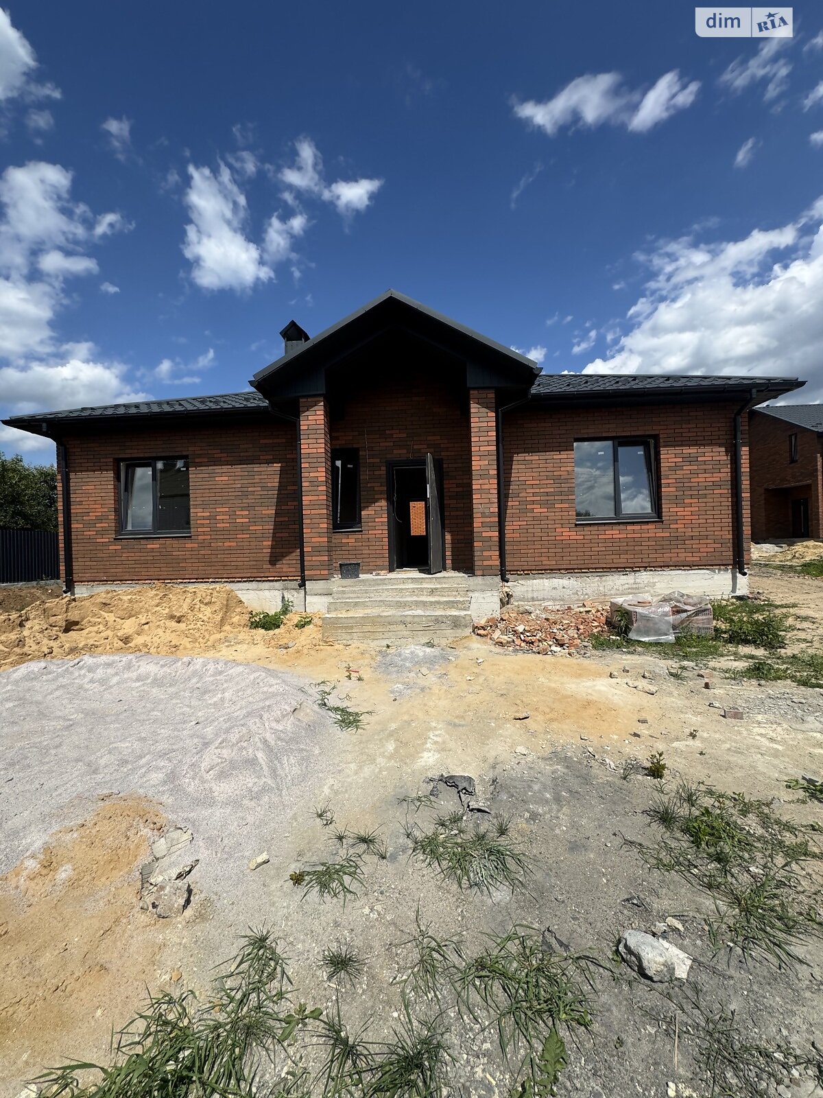 одноэтажный дом, 105 кв. м, кирпич. Продажа в Зарванцах фото 1 одноэтажный дом, 105 кв. м, кирпич. Продажа в Зарванцах фото 1