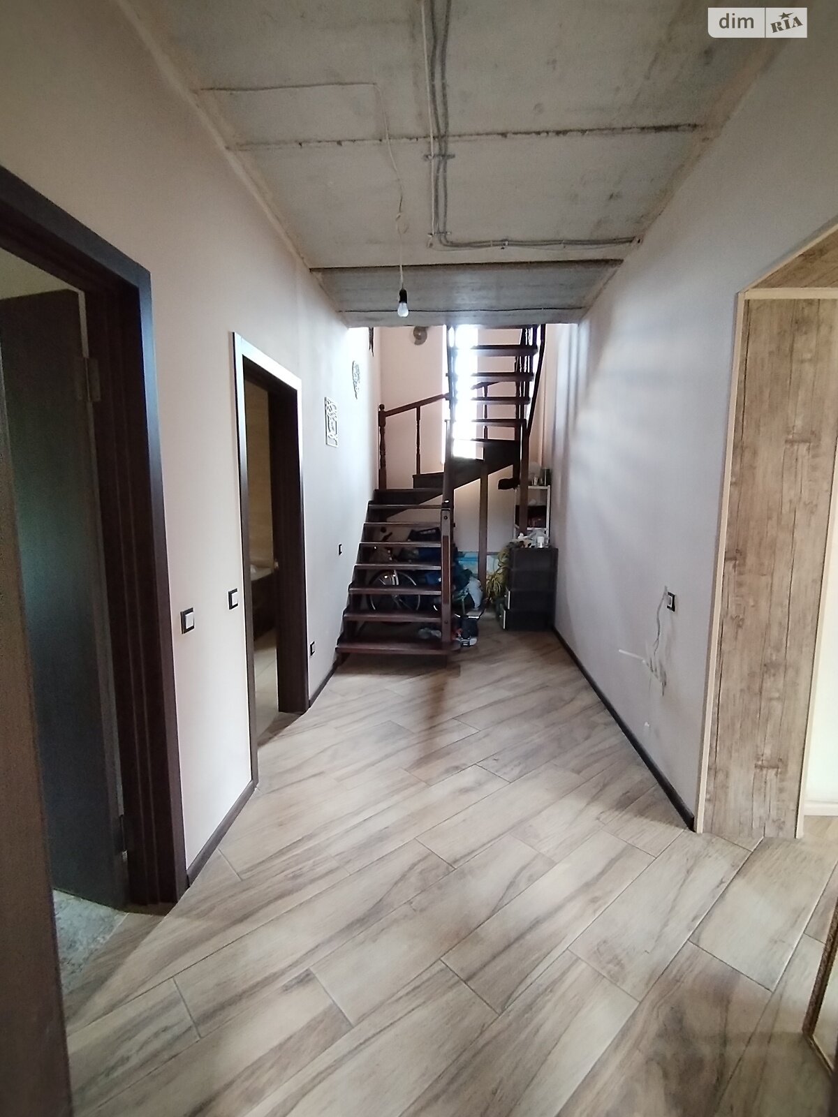 двухэтажный дом с верандой, 140 кв. м, кирпич. Продажа в Зарванцах фото 1 двухэтажный дом с верандой, 140 кв. м, кирпич. Продажа в Зарванцах фото 1