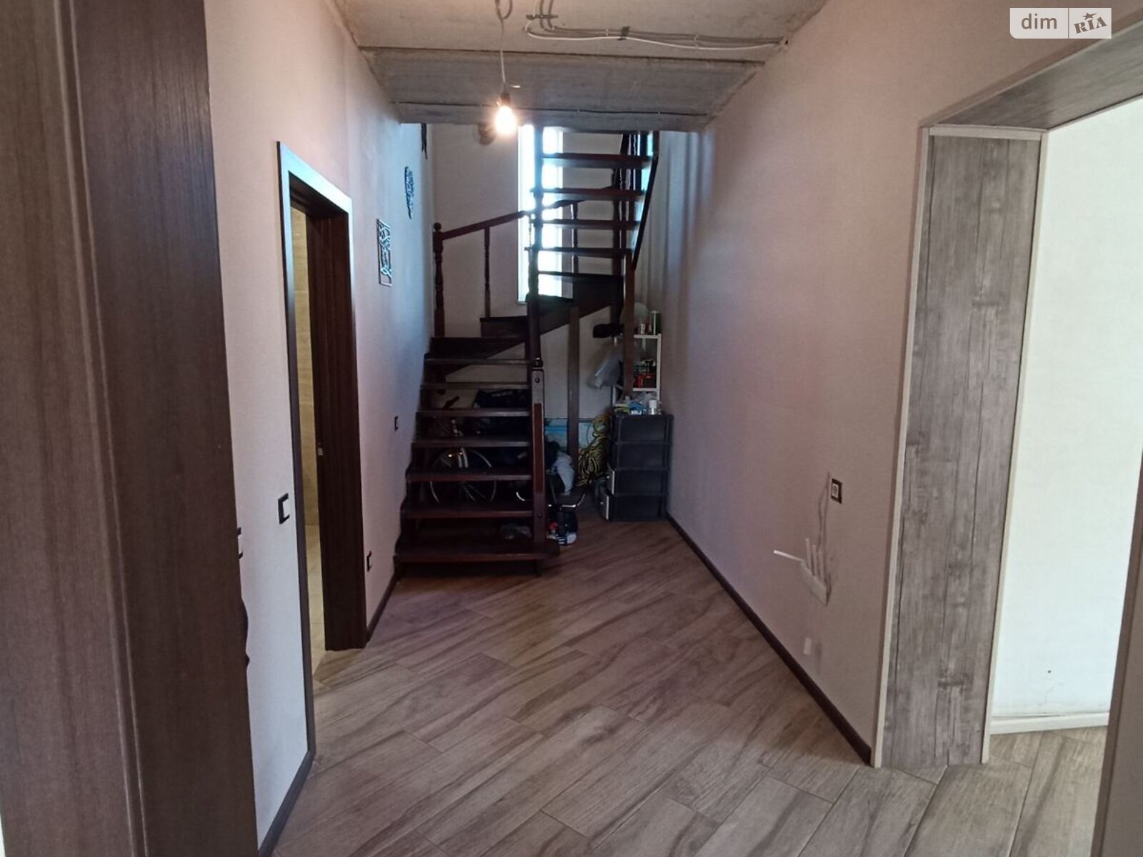 двухэтажный дом, 140 кв. м, кирпич. Продажа в Зарванцах фото 1 двухэтажный дом, 140 кв. м, кирпич. Продажа в Зарванцах фото 1