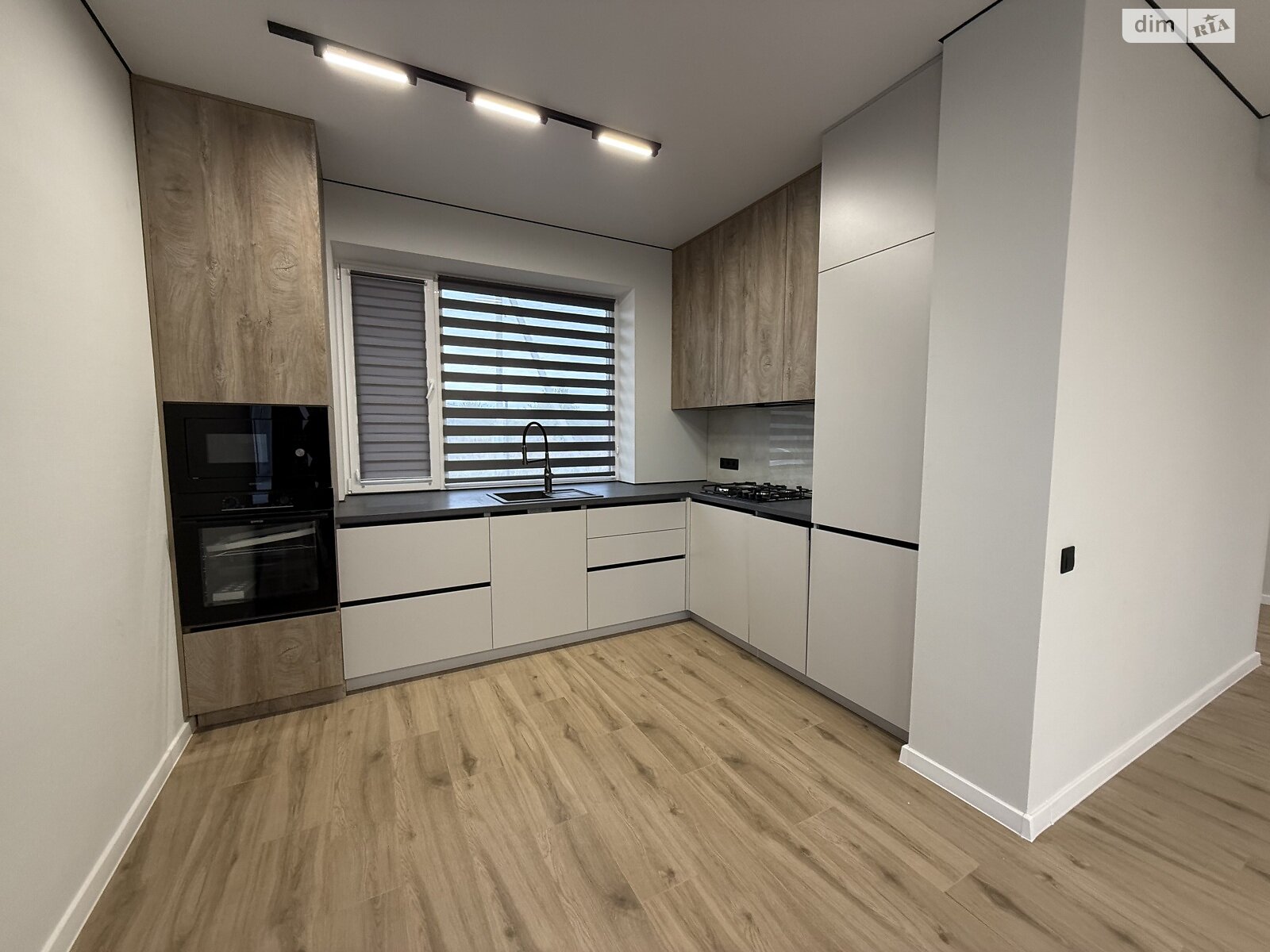 одноэтажный дом, 100 кв. м, кирпич. Продажа в Зарванцах фото 1 одноэтажный дом, 100 кв. м, кирпич. Продажа в Зарванцах фото 1