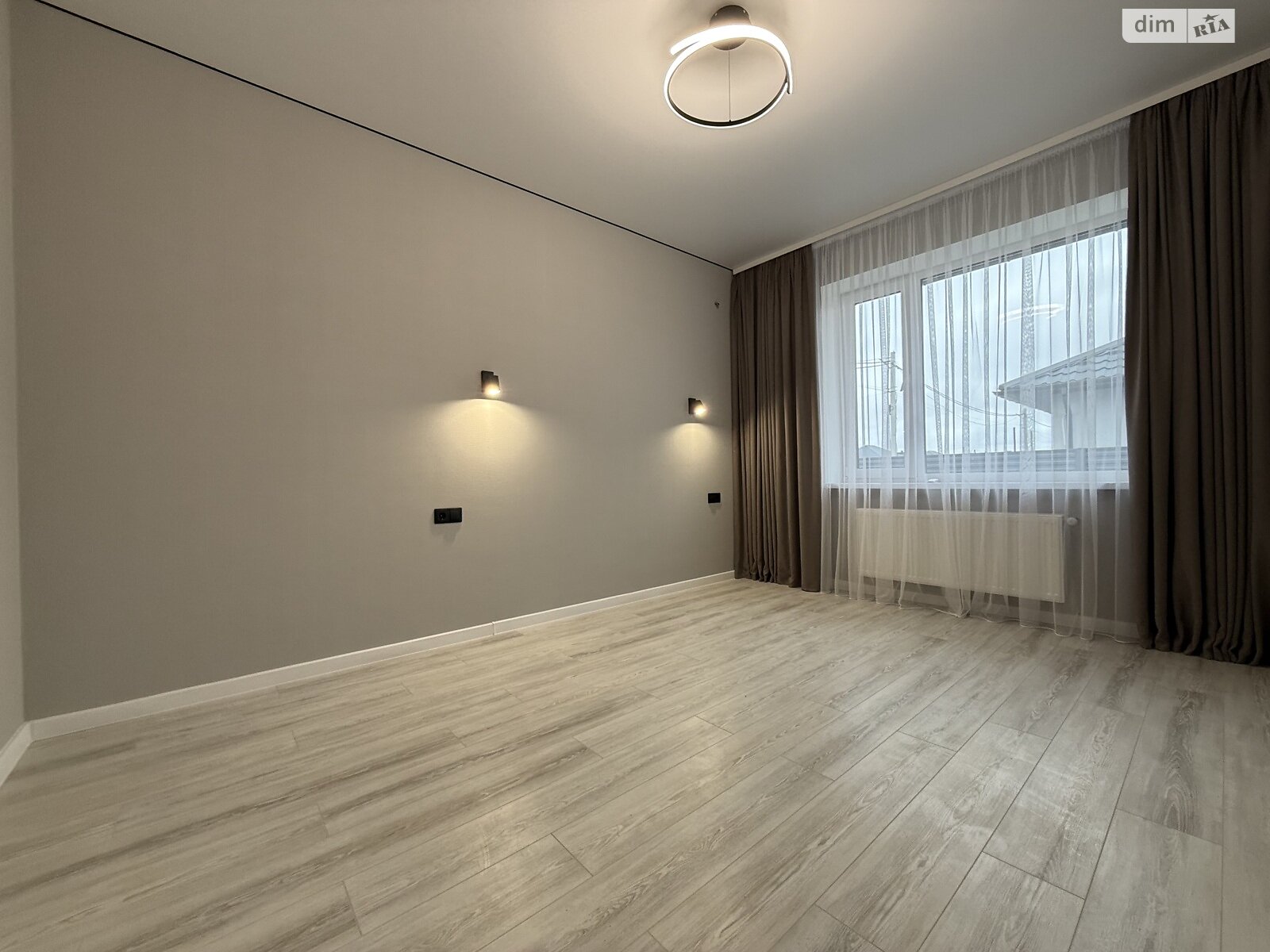 одноэтажный дом, 100 кв. м, кирпич. Продажа в Зарванцах фото 1 одноэтажный дом, 100 кв. м, кирпич. Продажа в Зарванцах фото 1