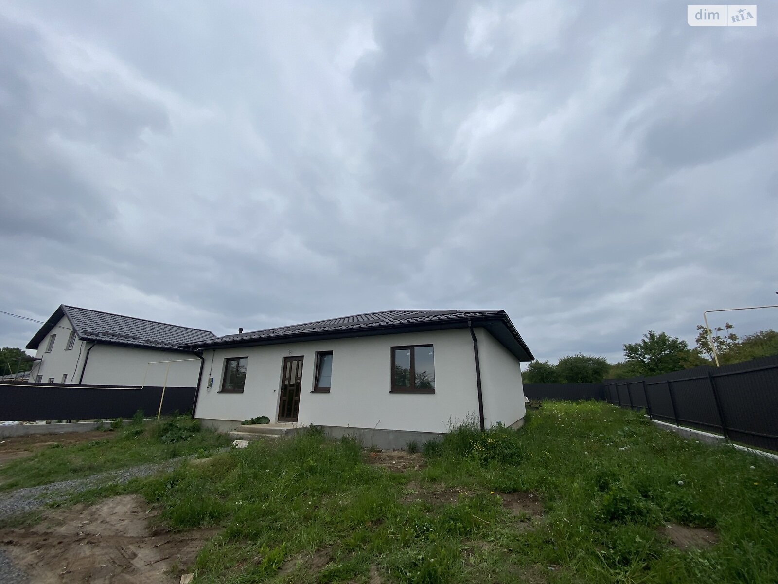 одноэтажный дом с отоплением, 90 кв. м, газобетон. Продажа в Зарванцах фото 1 одноэтажный дом с отоплением, 90 кв. м, газобетон. Продажа в Зарванцах фото 1