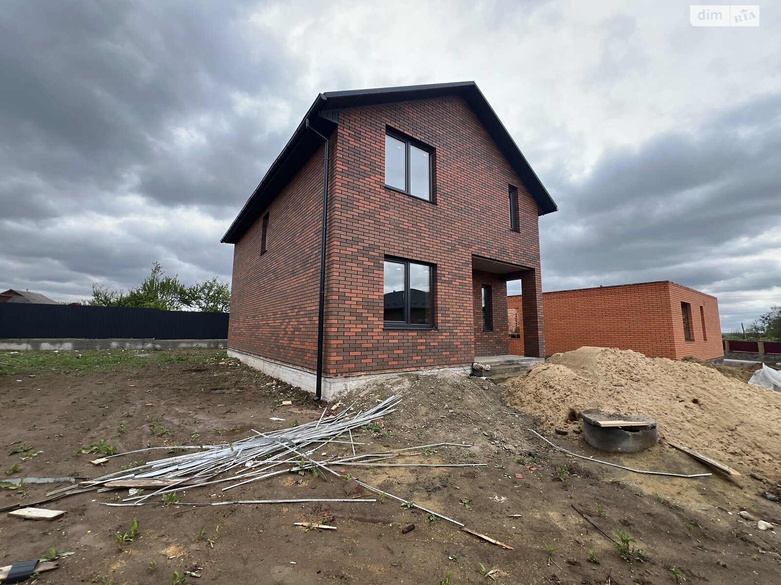 двухэтажный дом, 125 кв. м, кирпич. Продажа в Зарванцах фото 1 двухэтажный дом, 125 кв. м, кирпич. Продажа в Зарванцах фото 1
