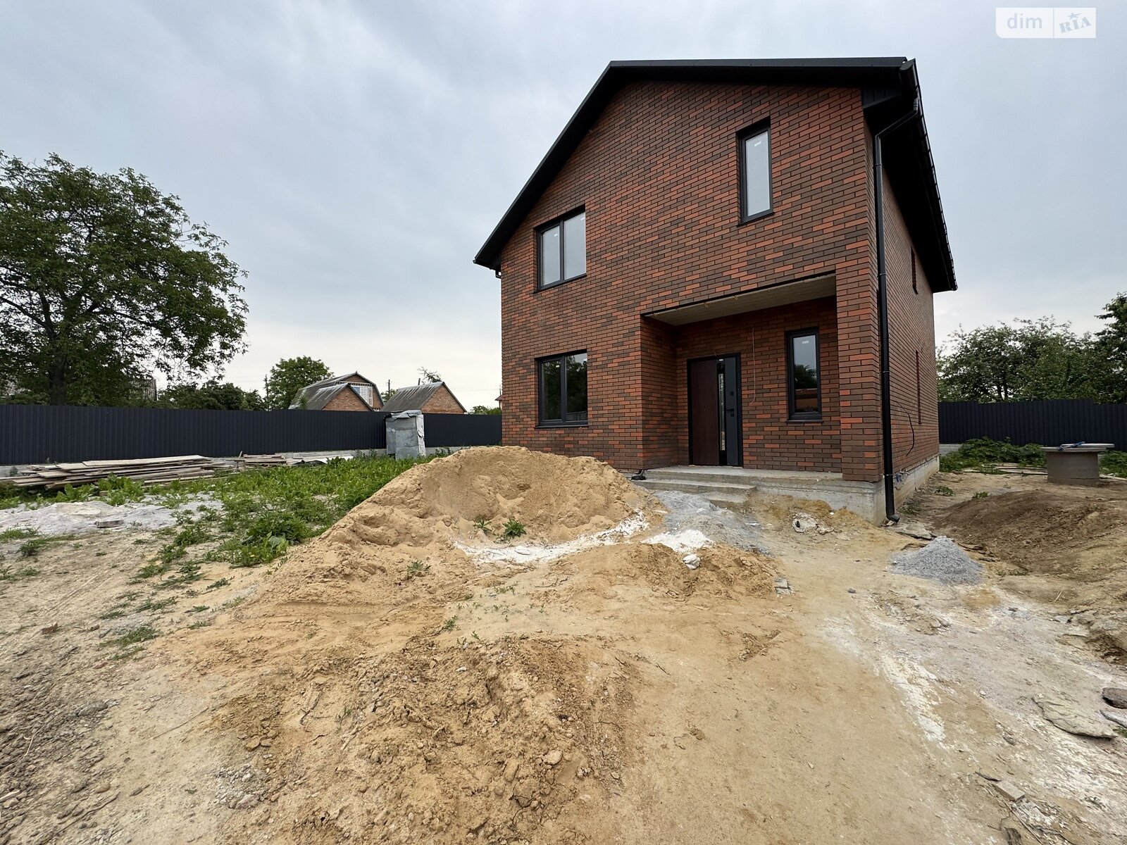 двухэтажный дом, 125 кв. м, кирпич. Продажа в Зарванцах фото 1 двухэтажный дом, 125 кв. м, кирпич. Продажа в Зарванцах фото 1