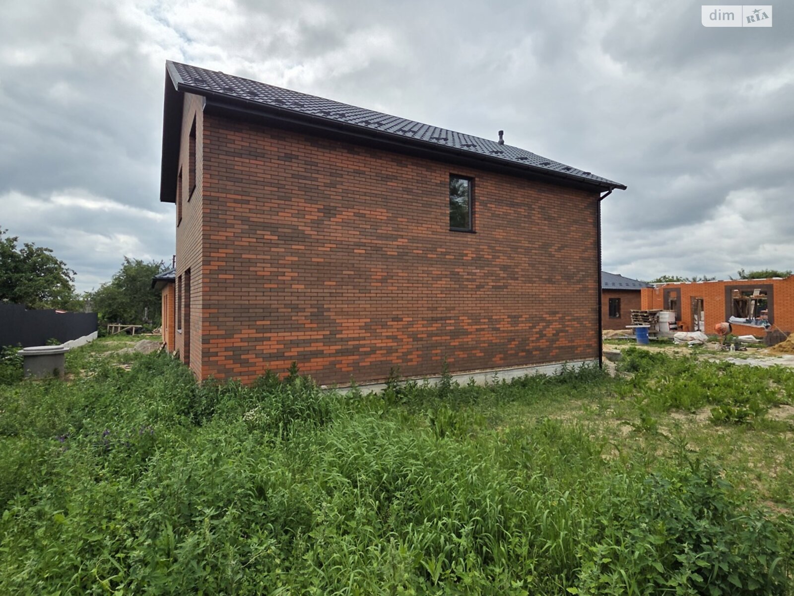 двухэтажный дом с отоплением, 125 кв. м, кирпич. Продажа в Зарванцах фото 1 двухэтажный дом с отоплением, 125 кв. м, кирпич. Продажа в Зарванцах фото 1