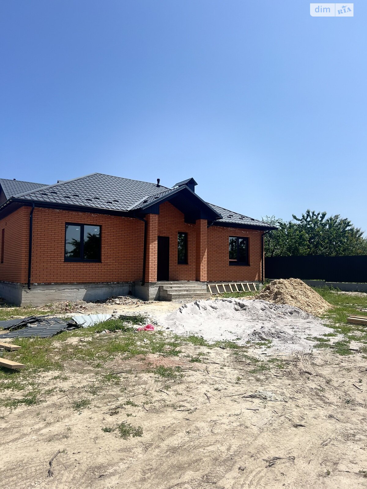 одноповерховий будинок з опаленням, 105 кв. м, цегла. Продаж у Зарванцях фото 1 одноповерховий будинок з опаленням, 105 кв. м, цегла. Продаж у Зарванцях фото 1