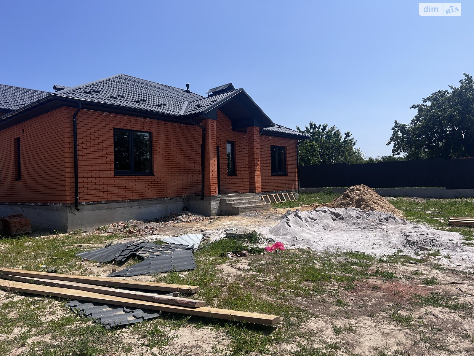 одноповерховий будинок з опаленням, 105 кв. м, цегла. Продаж у Зарванцях фото 1 одноповерховий будинок з опаленням, 105 кв. м, цегла. Продаж у Зарванцях фото 1
