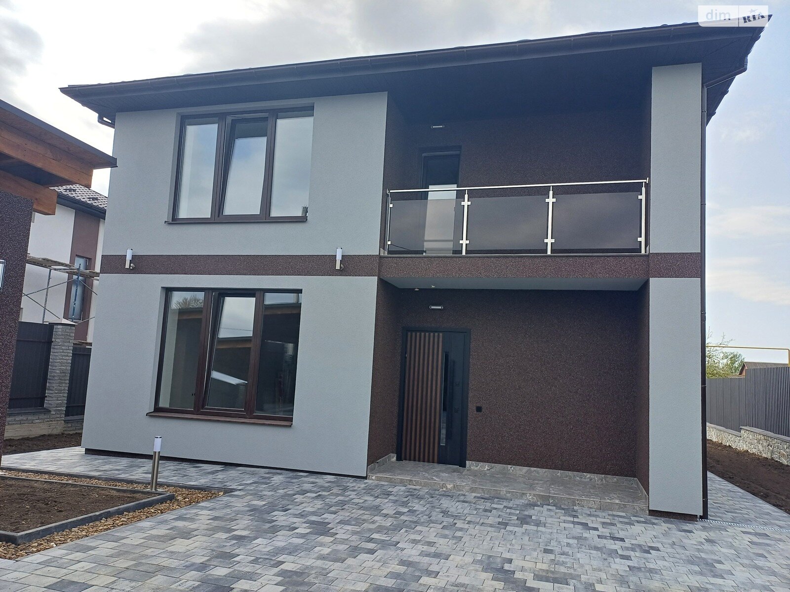 двухэтажный дом, 160 кв. м, кирпич. Продажа в Зарванцах фото 1 двухэтажный дом, 160 кв. м, кирпич. Продажа в Зарванцах фото 1