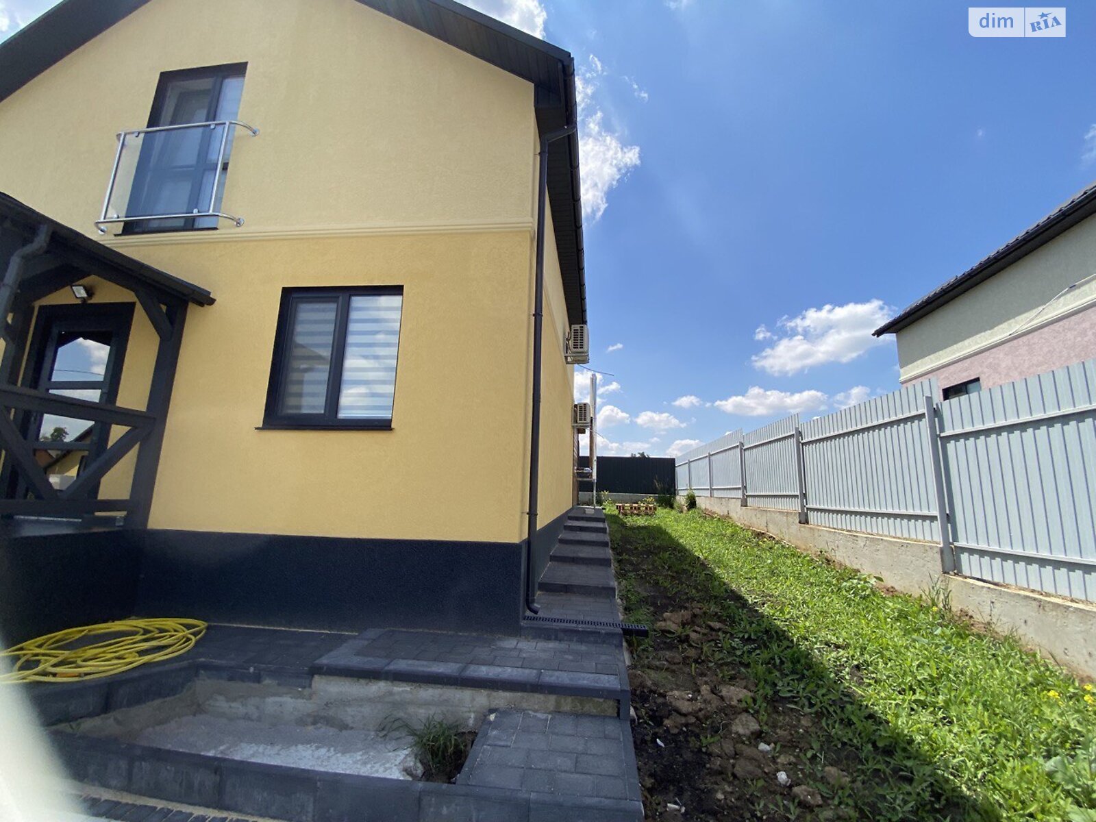 двухэтажный дом с мебелью, 110 кв. м, газобетон. Продажа в Зарванцах фото 1 двухэтажный дом с мебелью, 110 кв. м, газобетон. Продажа в Зарванцах фото 1