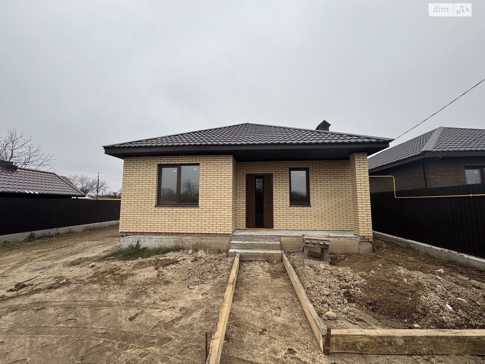 одноповерховий будинок з опаленням, 105 кв. м, кирпич. Продаж у Зарванцях фото 1 одноповерховий будинок з опаленням, 105 кв. м, кирпич. Продаж у Зарванцях фото 1