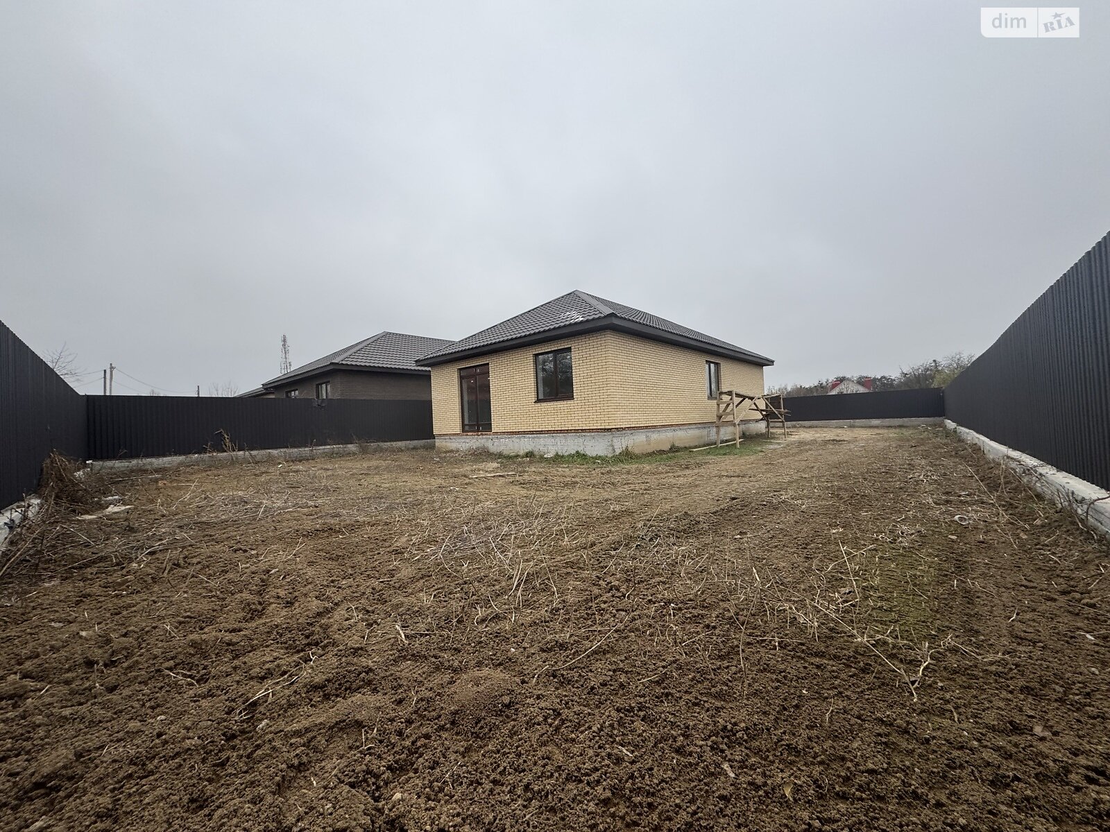 одноповерховий будинок з опаленням, 105 кв. м, кирпич. Продаж у Зарванцях фото 1 одноповерховий будинок з опаленням, 105 кв. м, кирпич. Продаж у Зарванцях фото 1