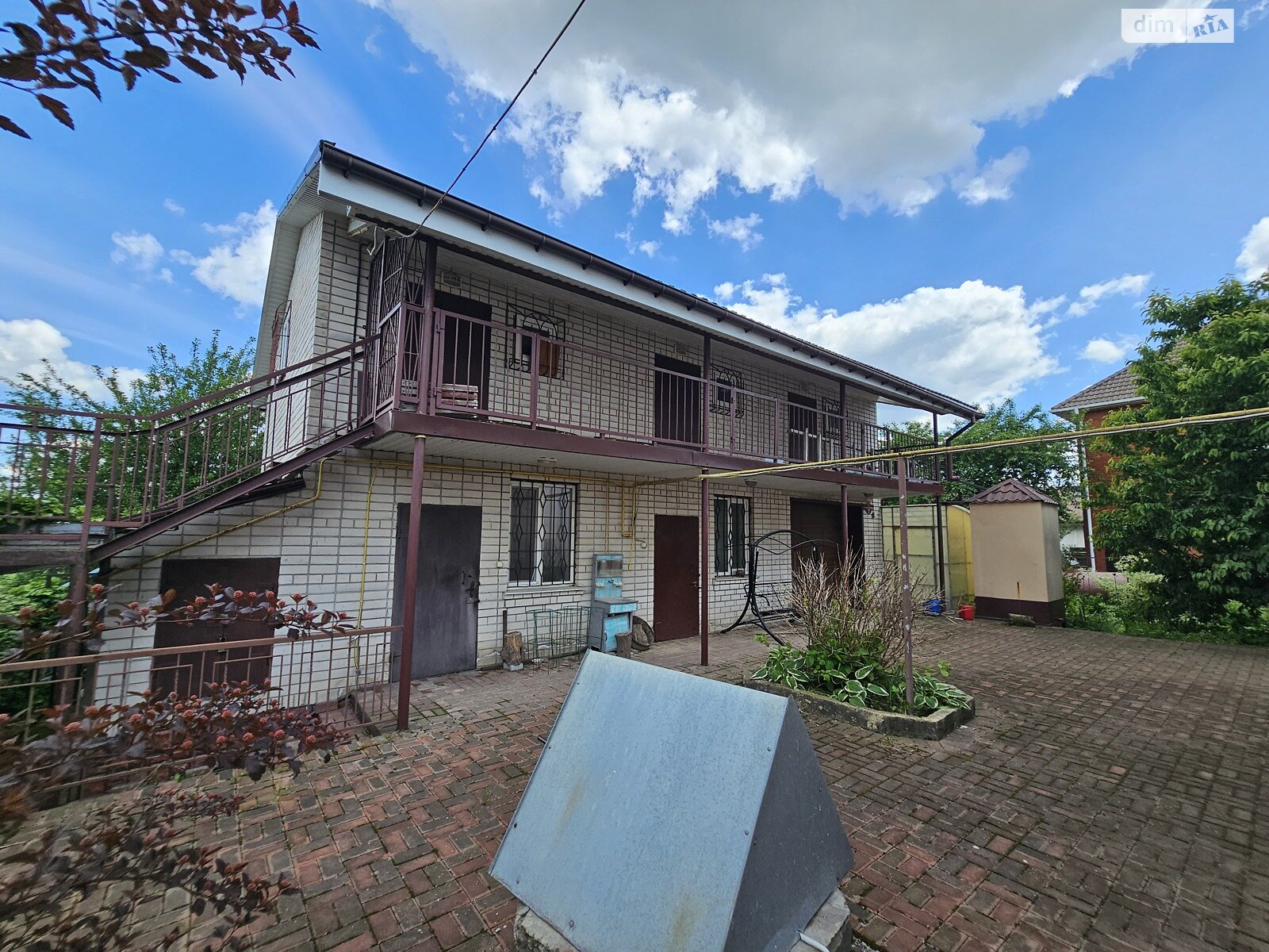 триповерховий будинок з верандою, 236 кв. м, кирпич. Продаж у Зарванцях фото 1 триповерховий будинок з верандою, 236 кв. м, кирпич. Продаж у Зарванцях фото 1
